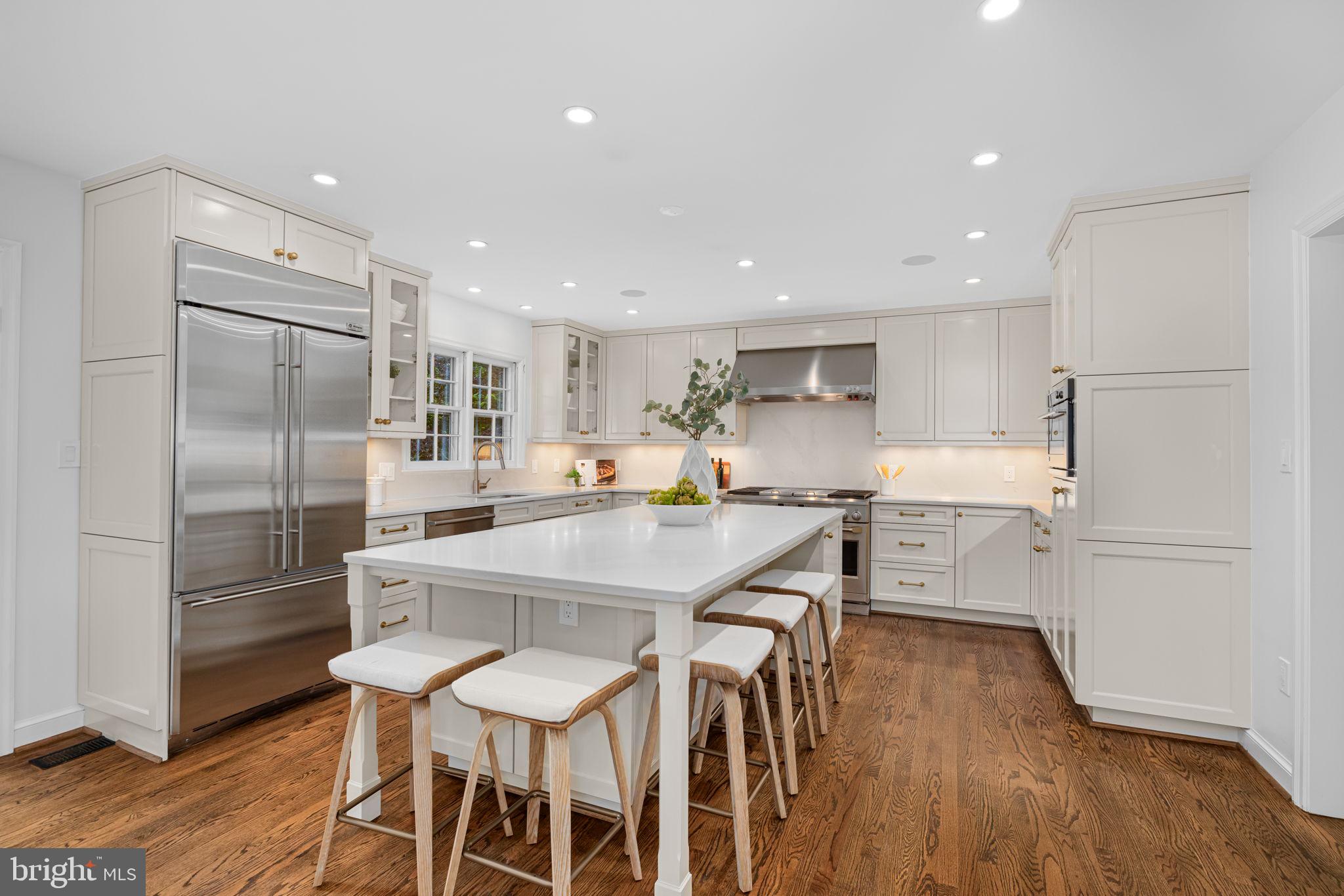 SPRING VALLEY - Residential