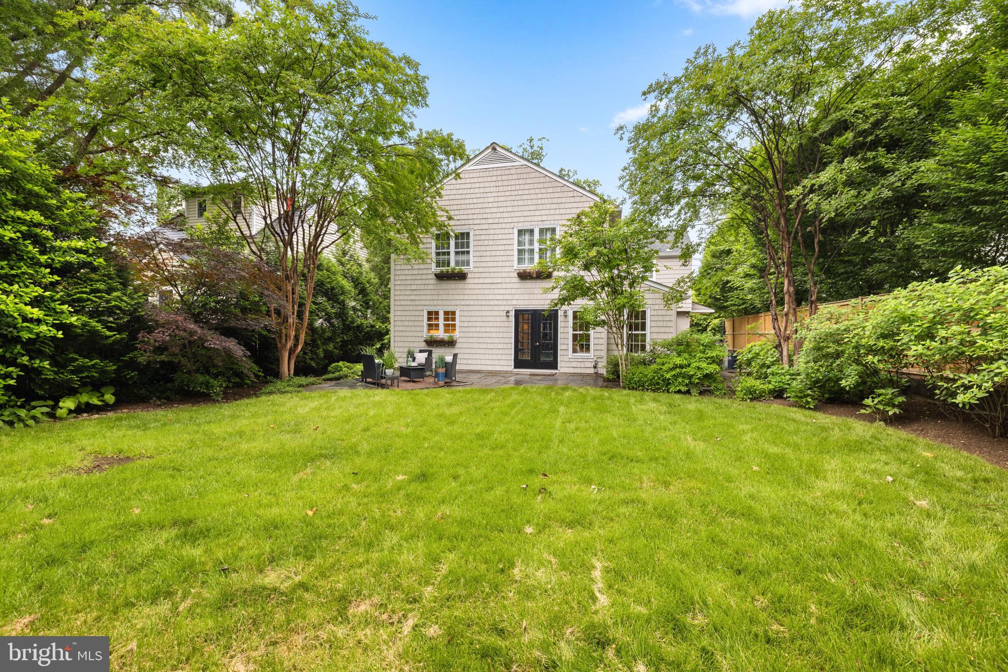 SPRING VALLEY - Residential