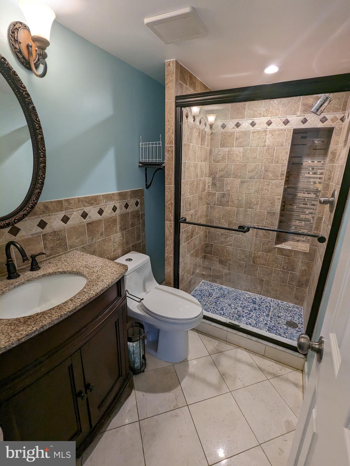 AMERICANA CENTRE - Residential