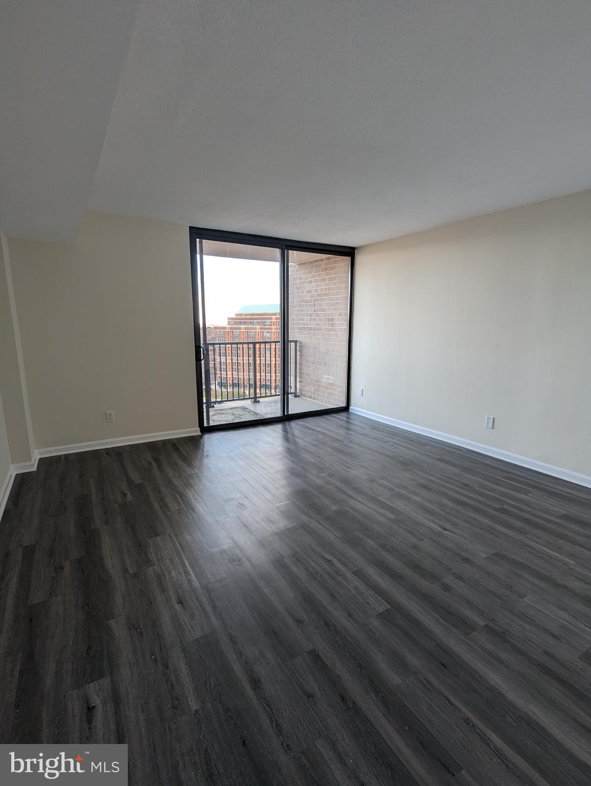 AMERICANA CENTRE - Residential