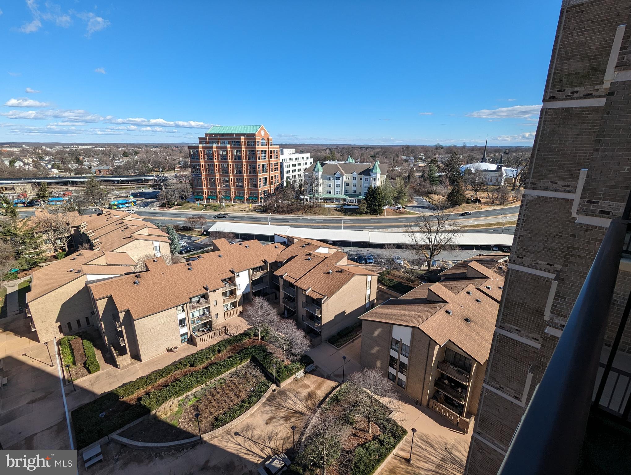 AMERICANA CENTRE - Residential