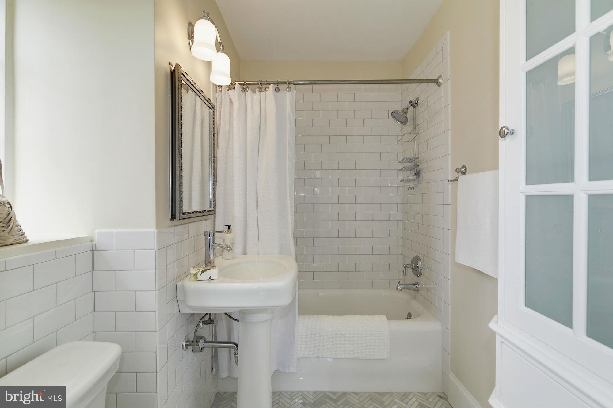 WESLEY HEIGHTS - Residential