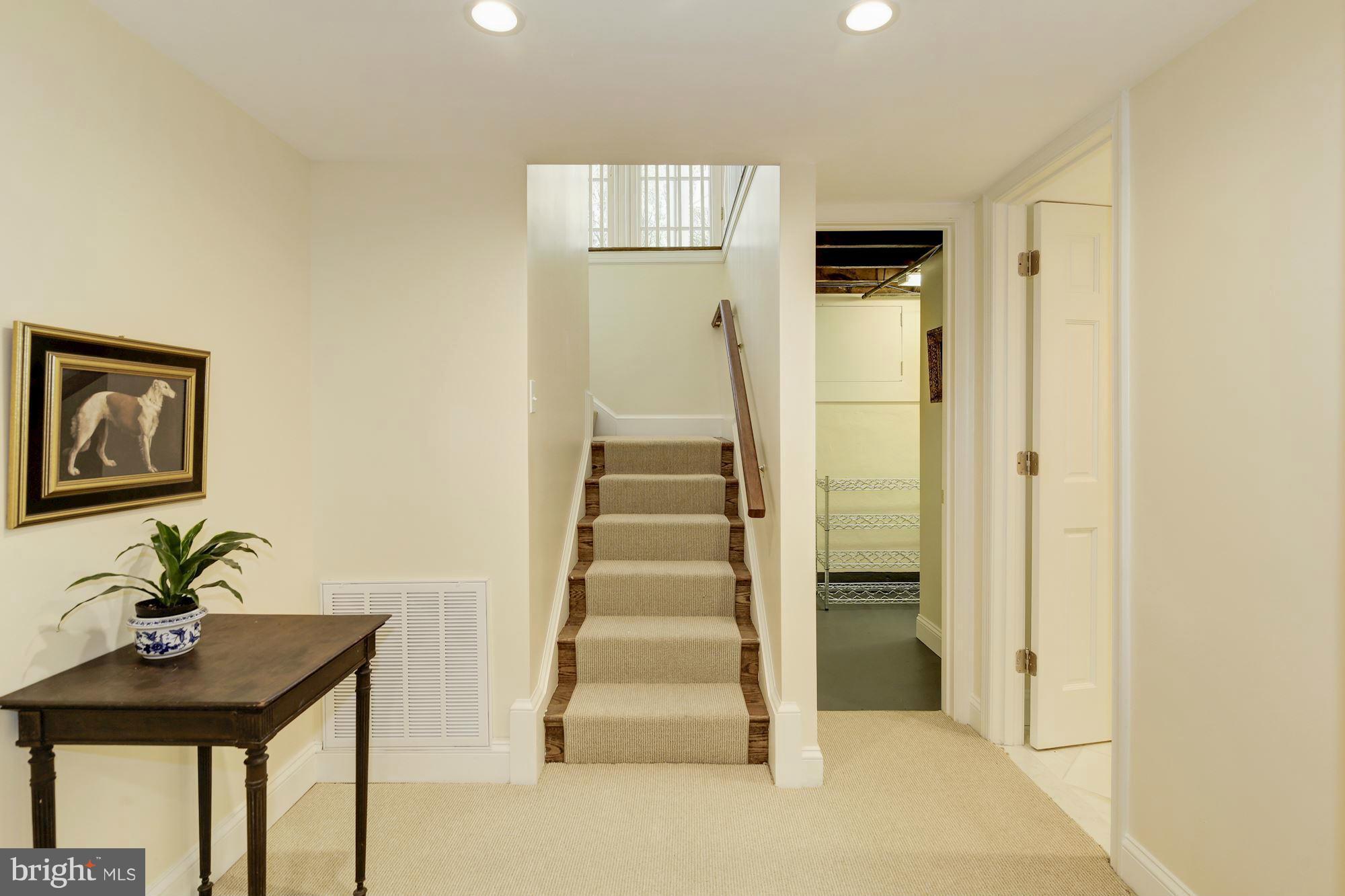 WESLEY HEIGHTS - Residential
