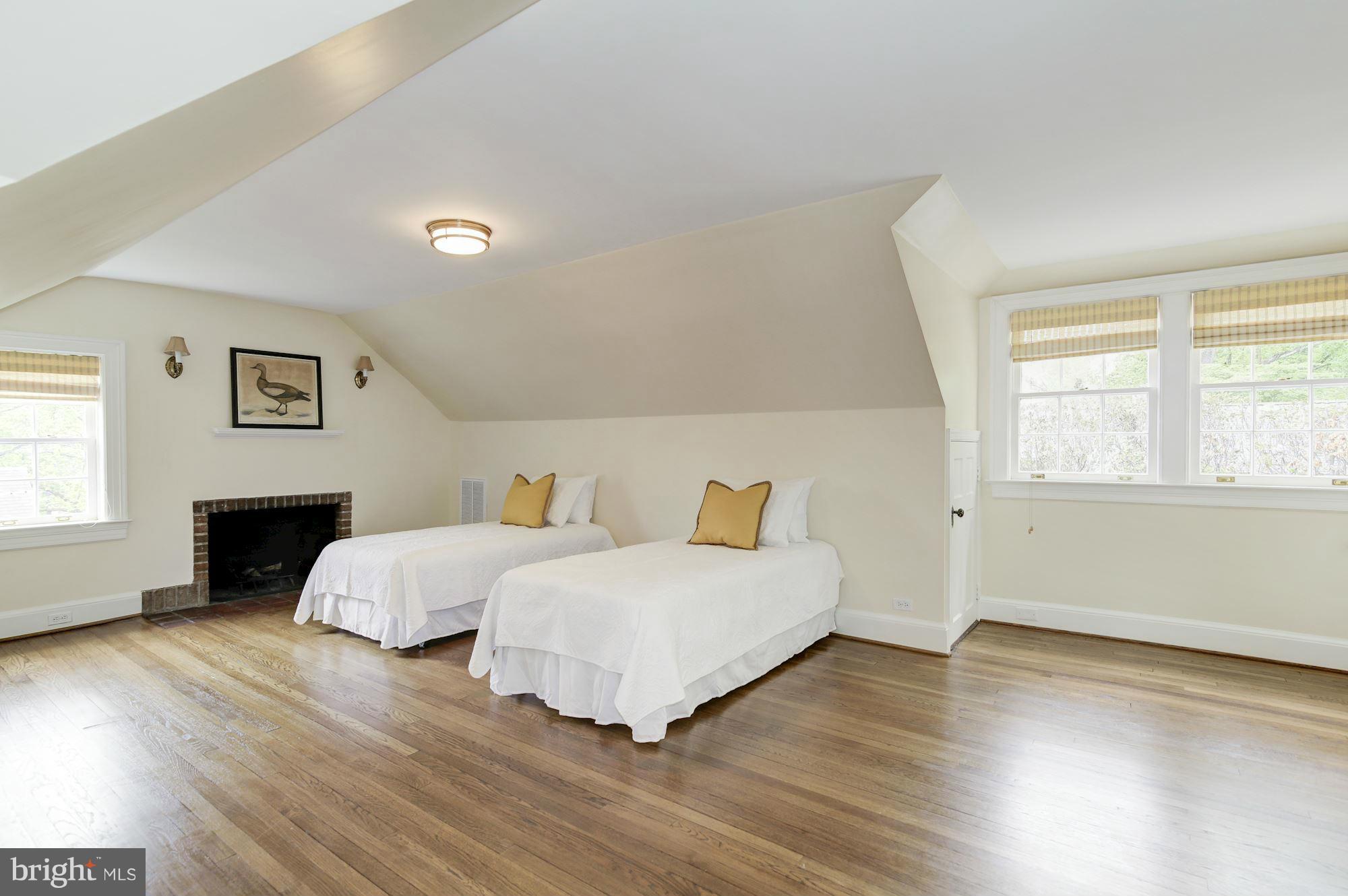 WESLEY HEIGHTS - Residential