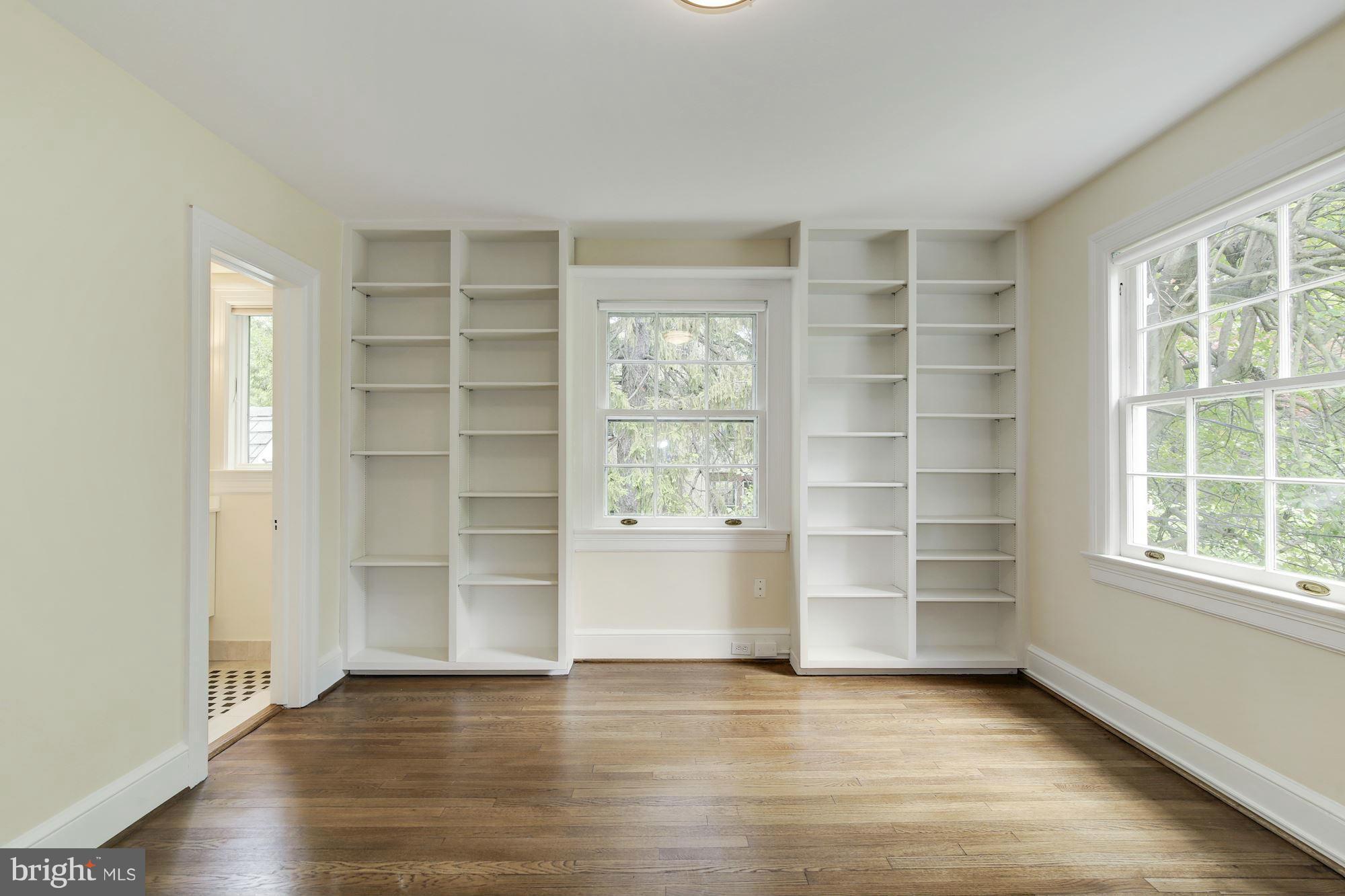 WESLEY HEIGHTS - Residential