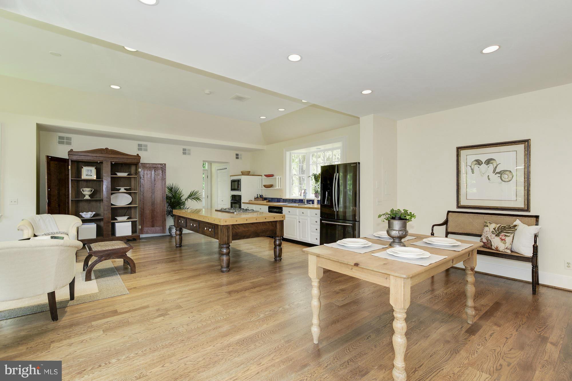 WESLEY HEIGHTS - Residential