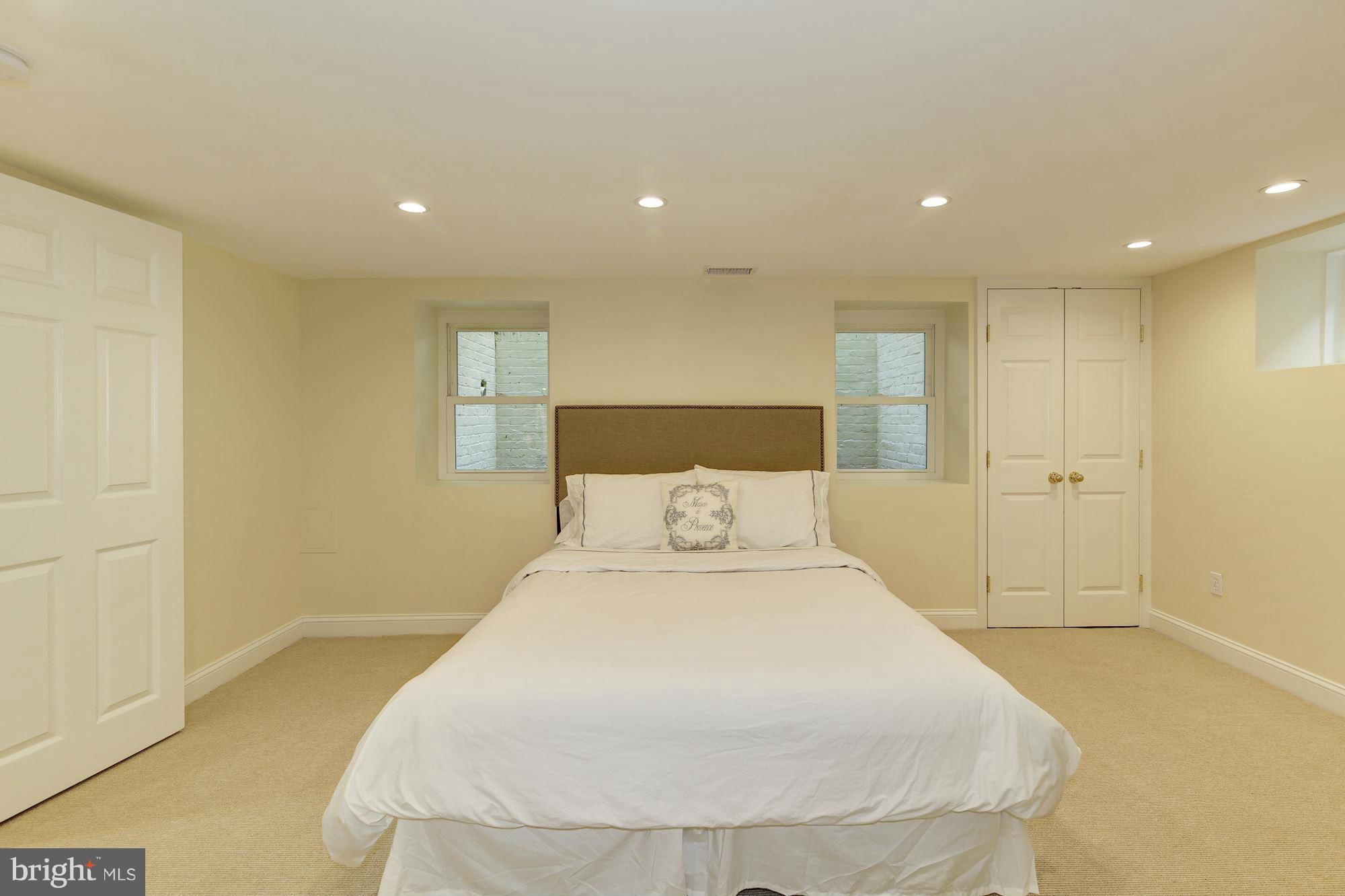 WESLEY HEIGHTS - Residential