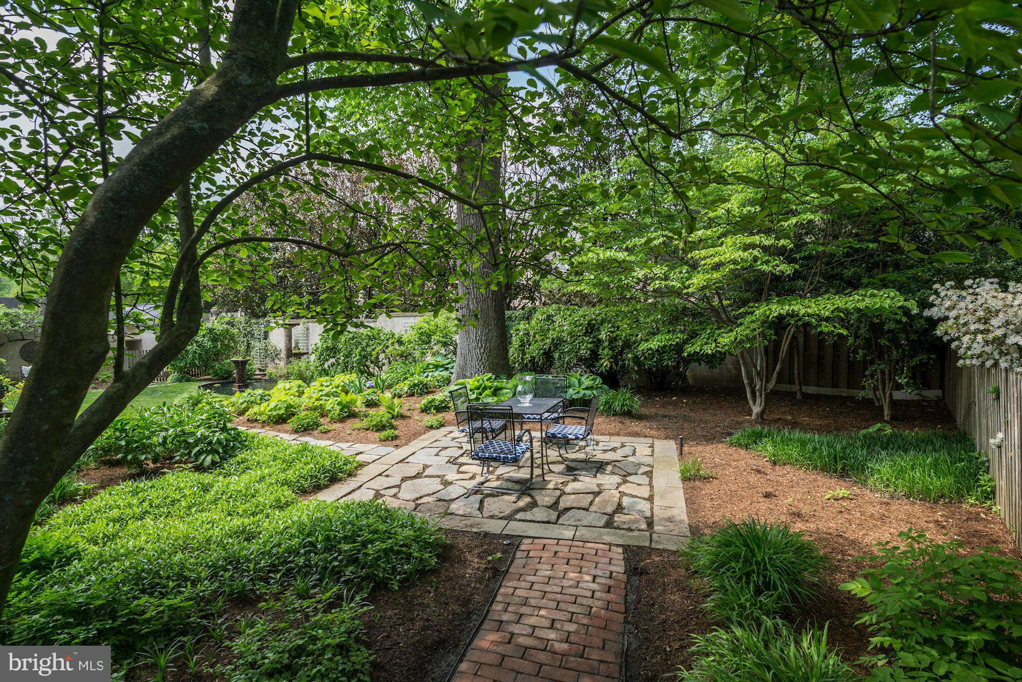 WESLEY HEIGHTS - Residential