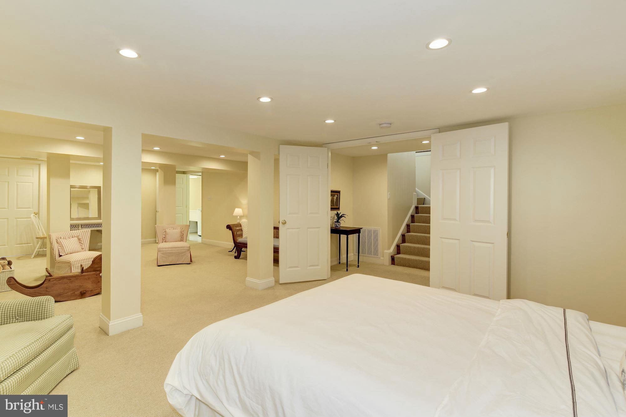 WESLEY HEIGHTS - Residential