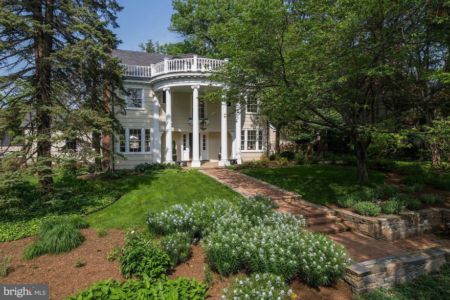 Light-filled Wesley Heights home on double-width lot, amaz. entertaining spaces, 2015 new master suite addition, vaulted ceilings in fam rm & kit, finish. low level w/ full bath for pot. 5th bed/nanny/inlaw suite/play rm. Breath-taking gallery to pristine grounds w/ sculpture pond. All beds w/ renov. en-suite baths. Large old 4th flr master w/ fireplace. New high-eff on-dem. boiler & 4 zone HVAC.