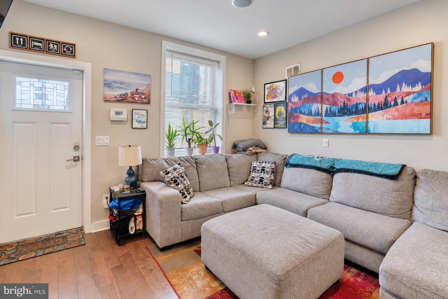 2813 TULIP STREET