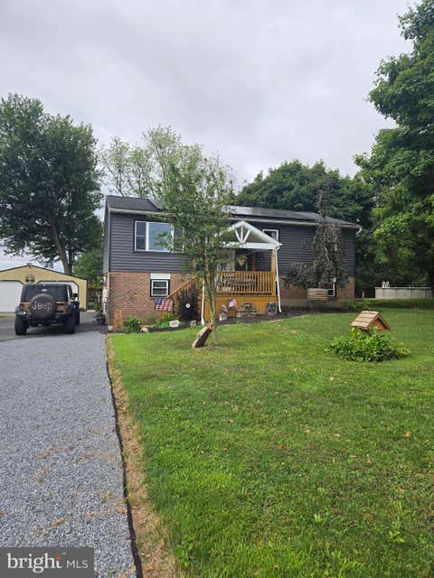 Homes For Sale - 128 Deer Dr Dr<br/> Lebanon County, JONESTOWN, PA 17038