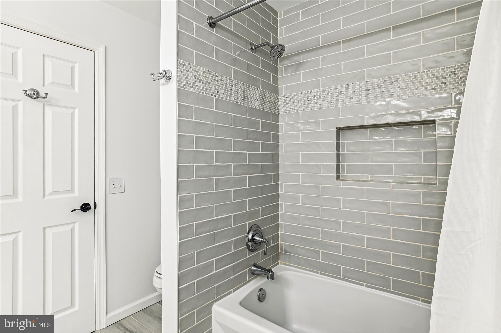 TROTTER WOODS - Residential