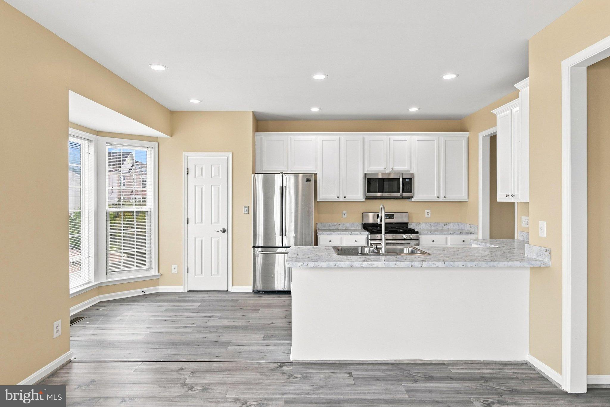 22675 SIMONET BLANC TERRACE