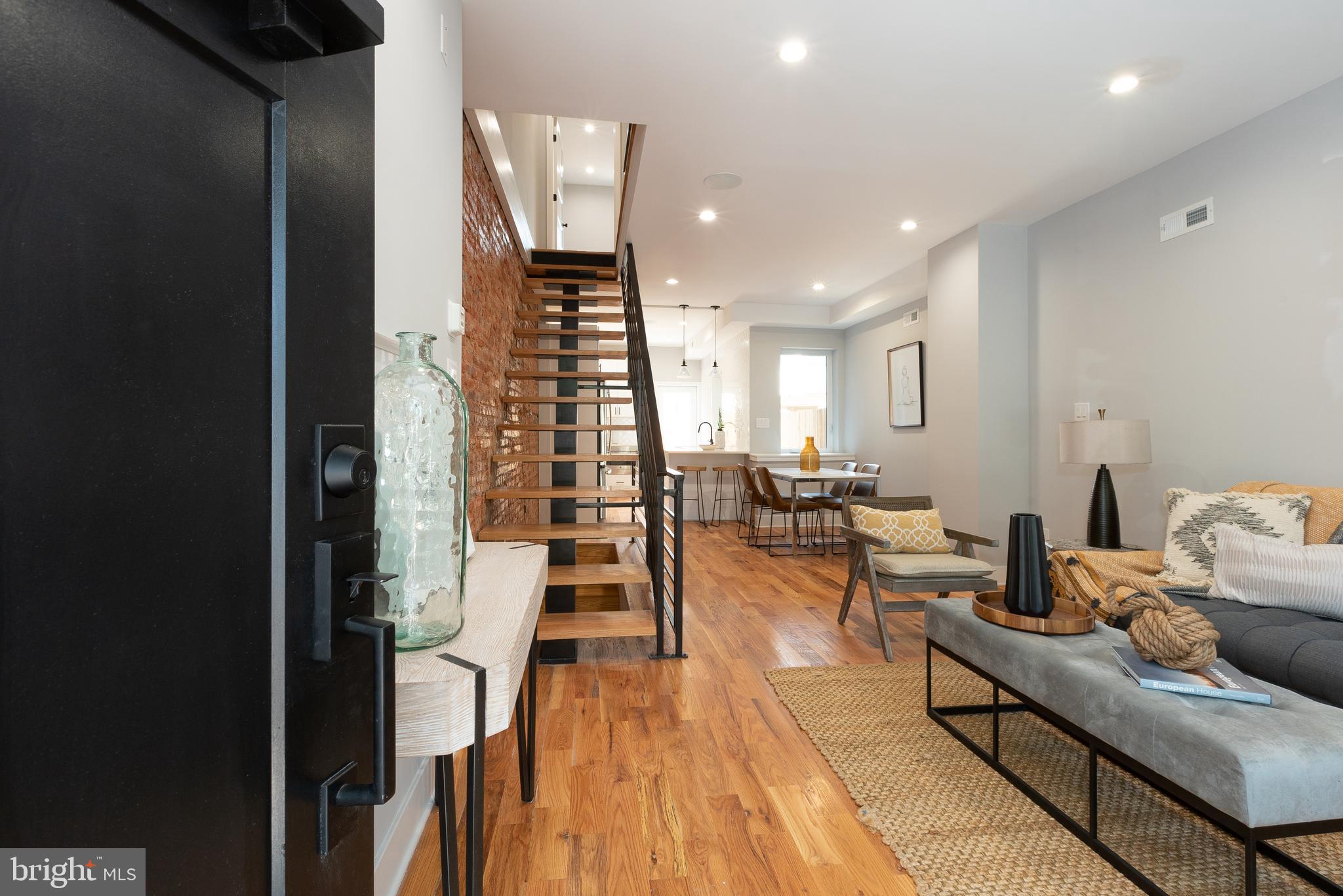 FAIRMOUNT - Residential