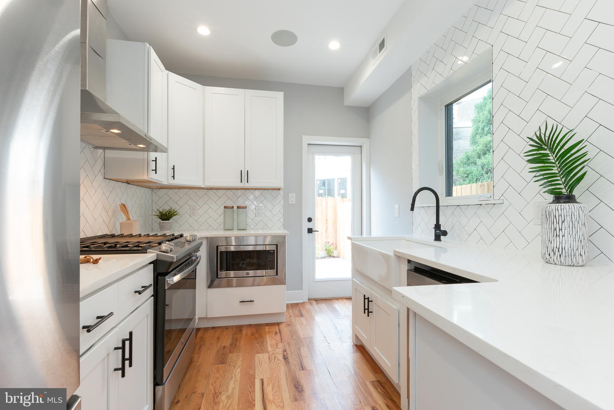 FAIRMOUNT - Residential