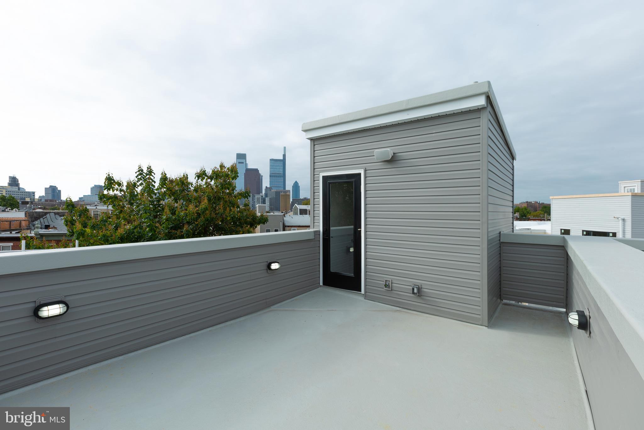 FAIRMOUNT - Residential