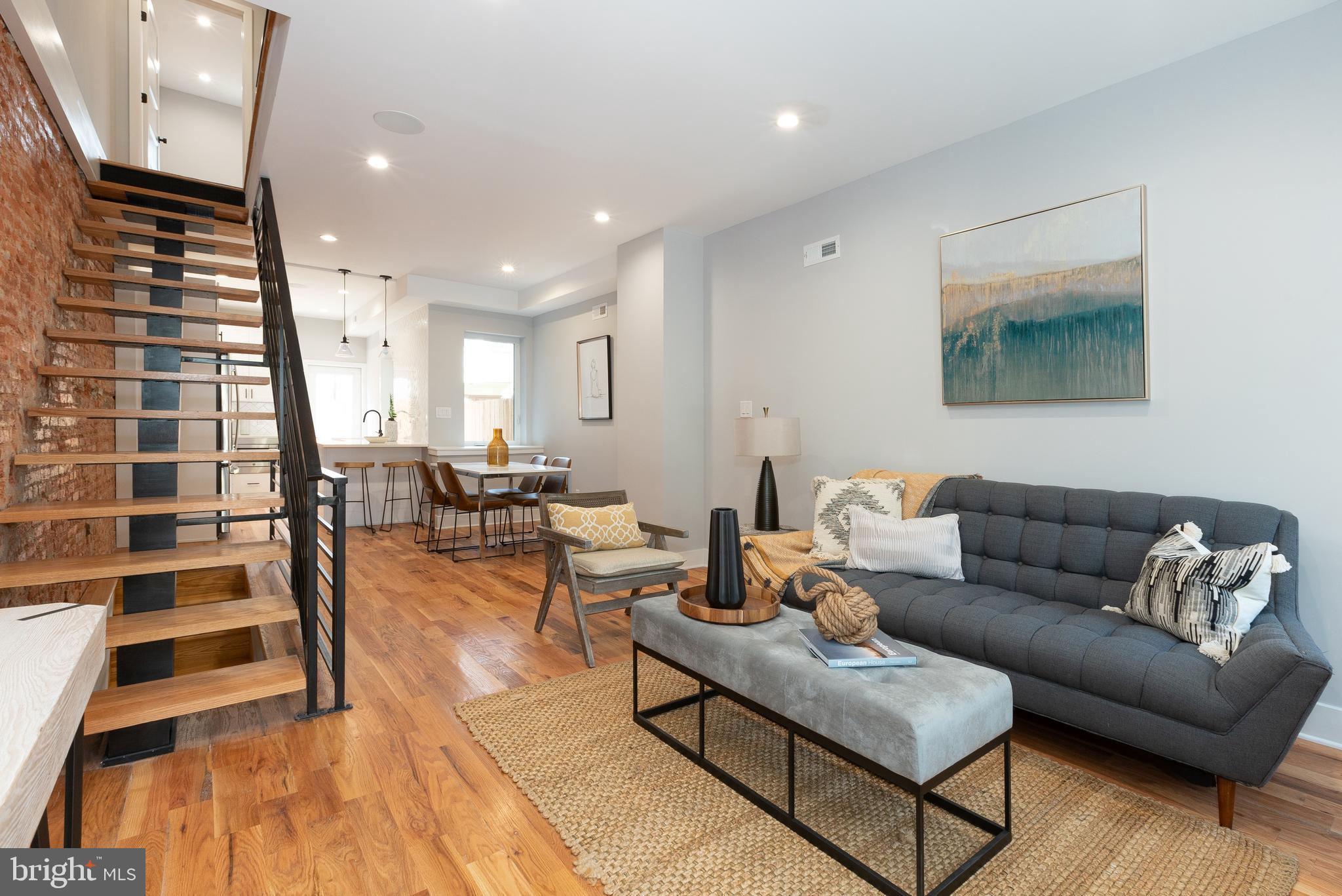 FAIRMOUNT - Residential