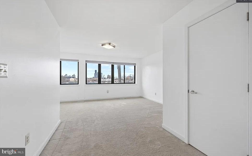 POPLAR - Residential Lease