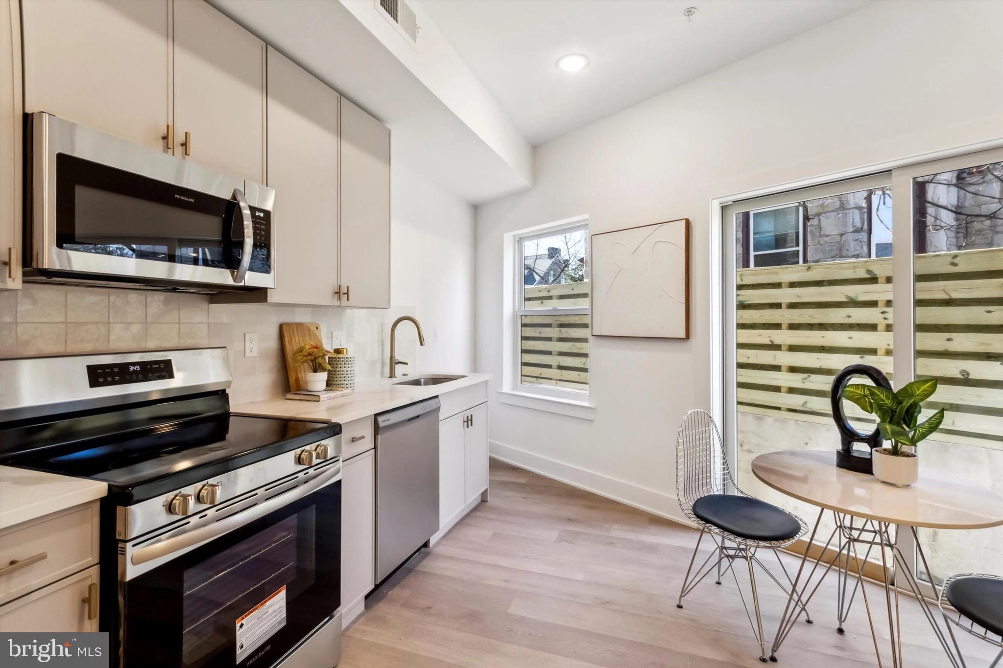 367 W HORTTER STREET 304