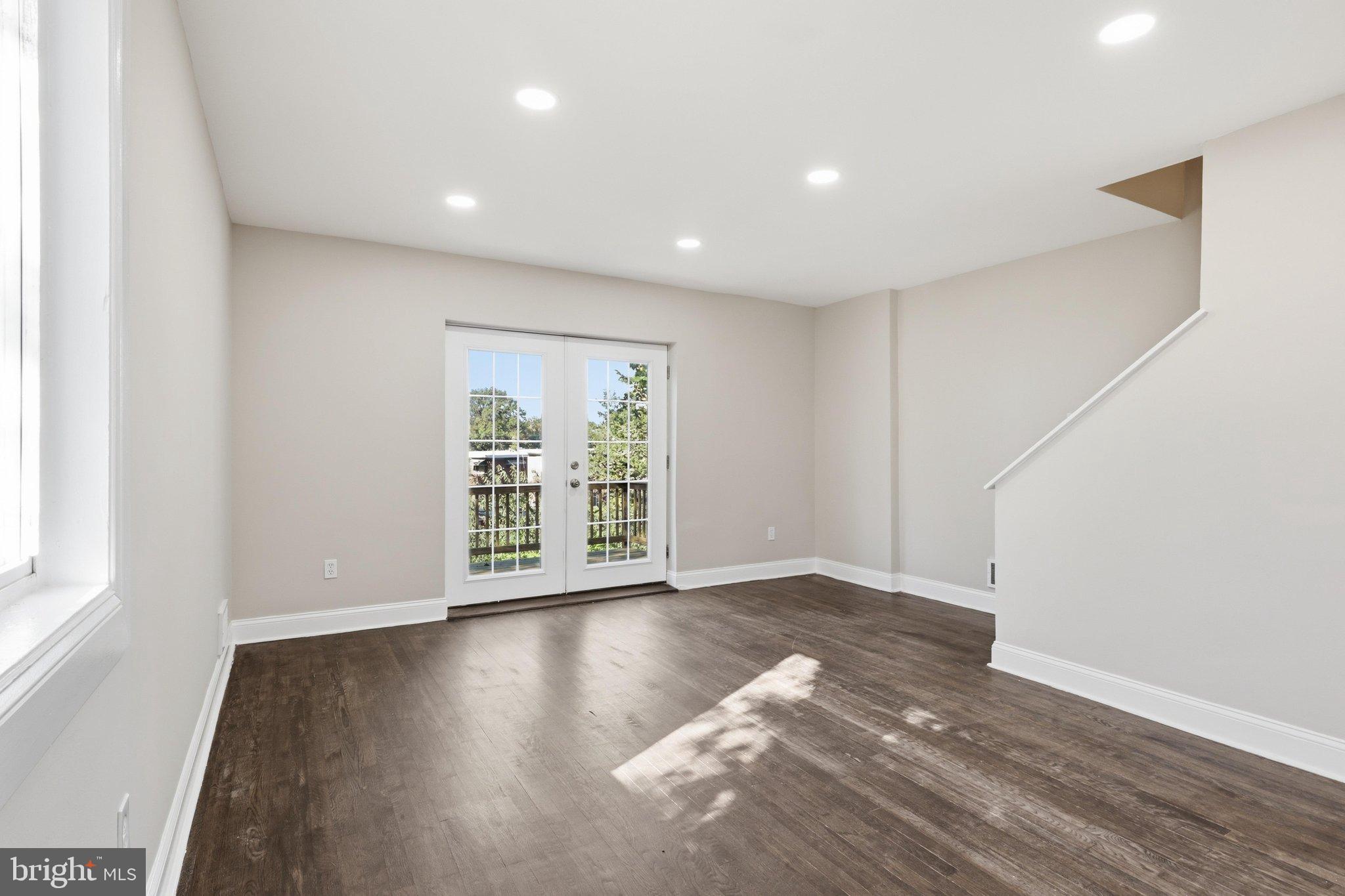 634 HAMPTON DRIVE