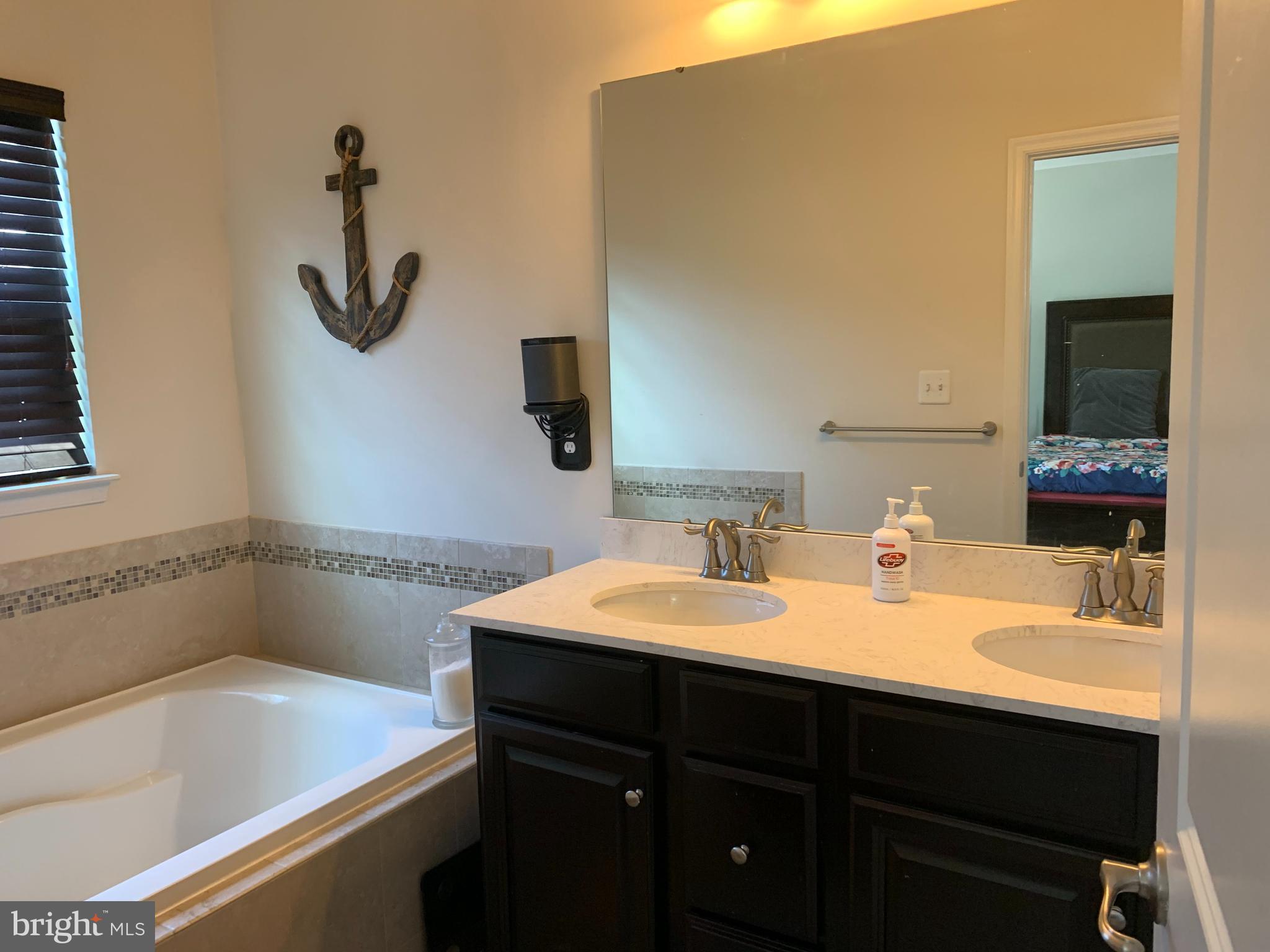 BALLARD GREEN - Residential Lease