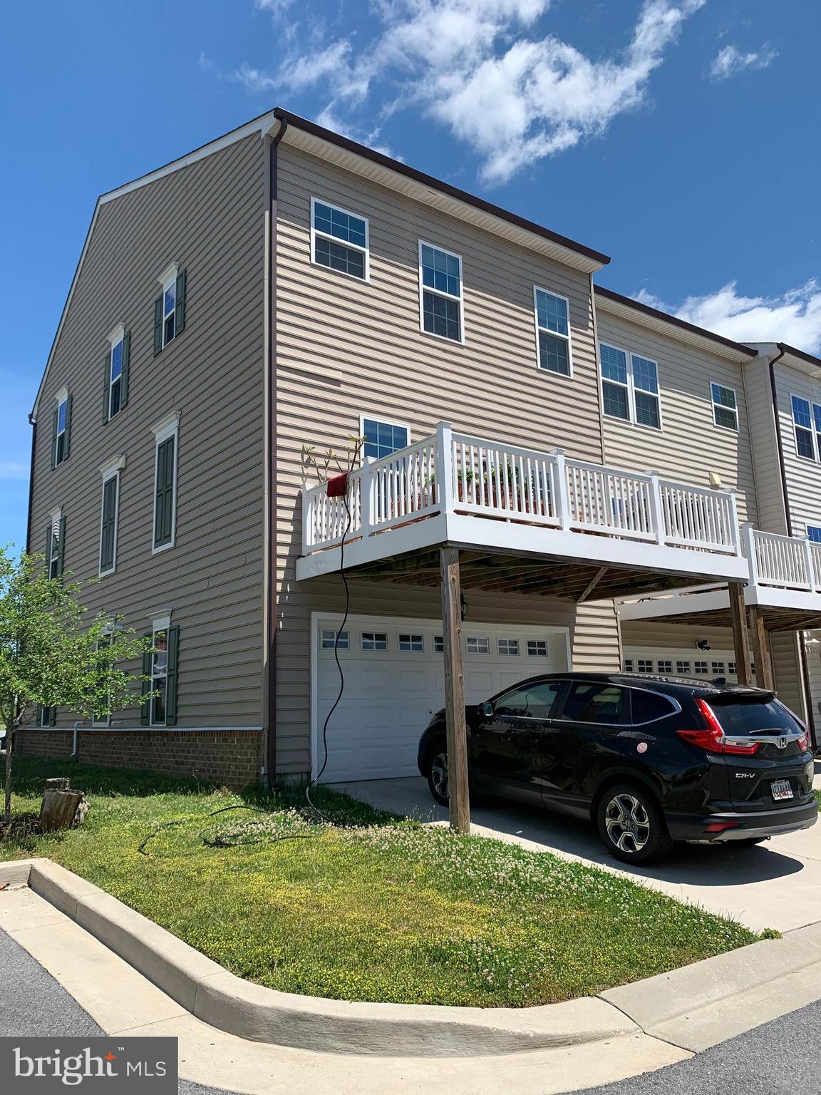 BALLARD GREEN - Residential Lease