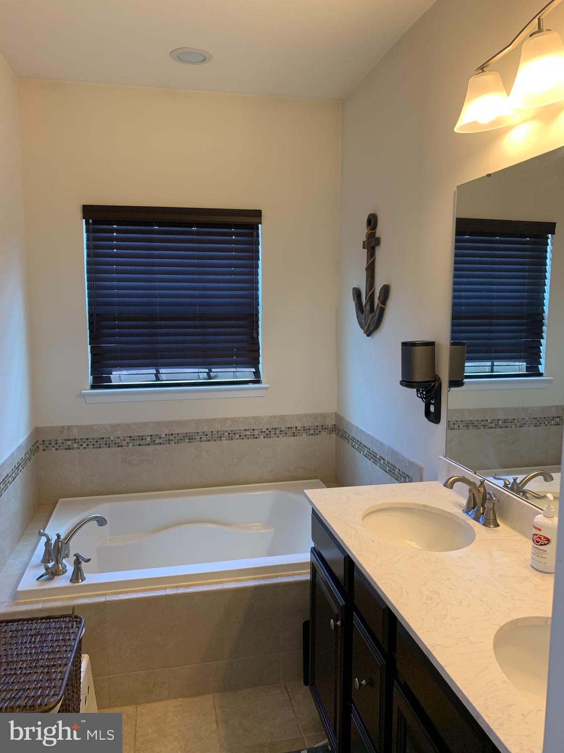 BALLARD GREEN - Residential Lease