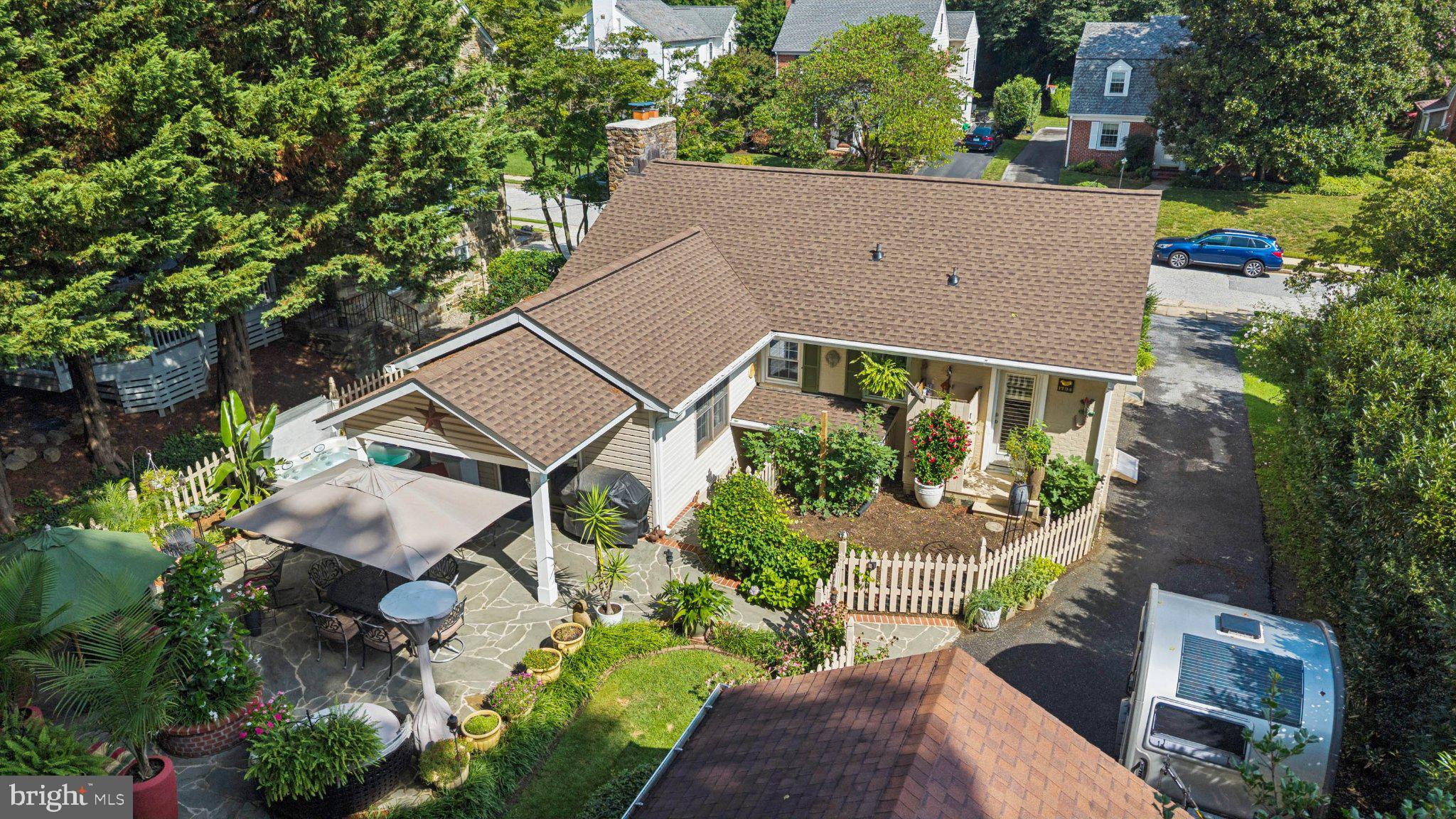 627 YARMOUTH ROAD