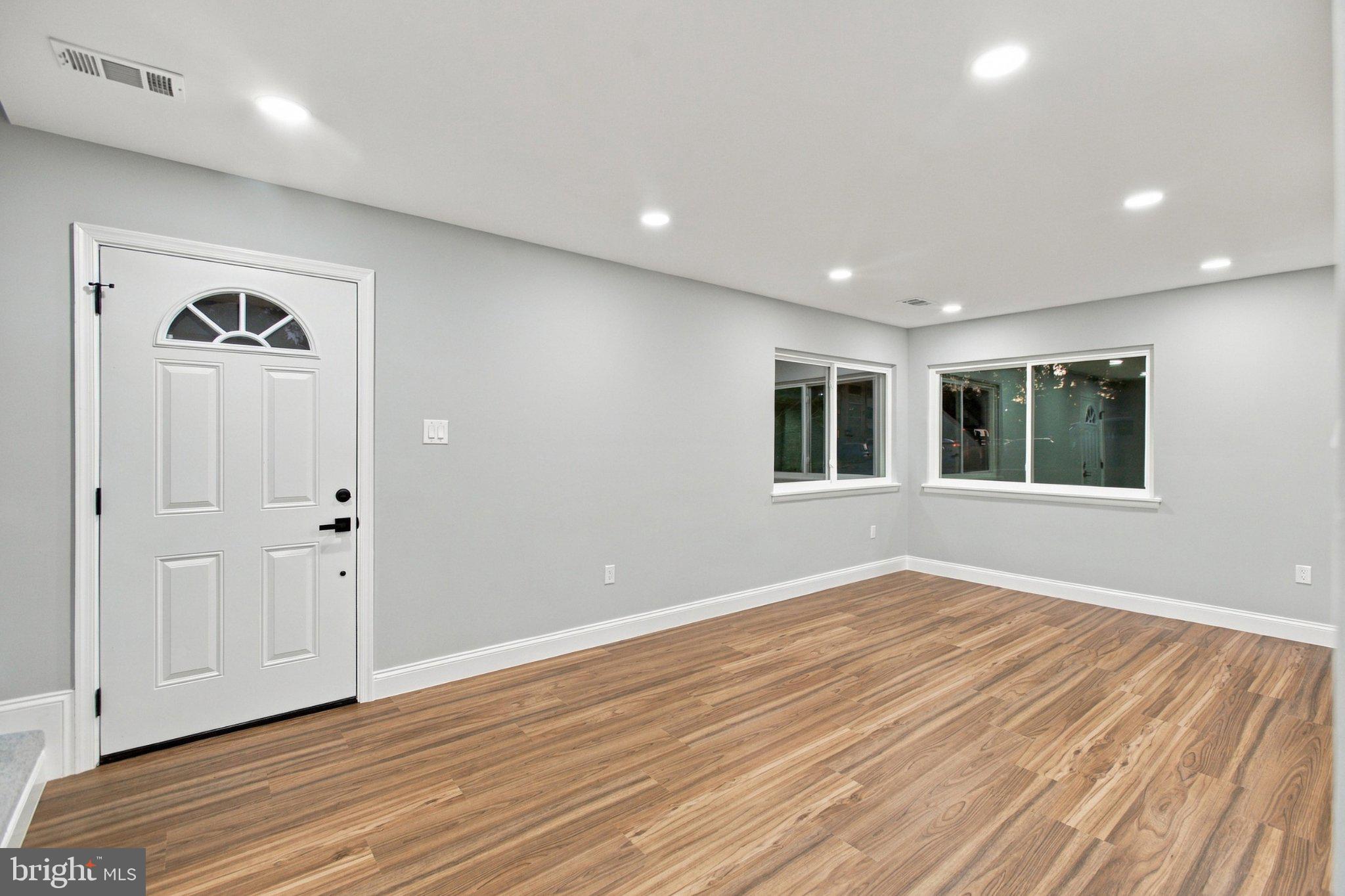 7504 WOODBINE DRIVE