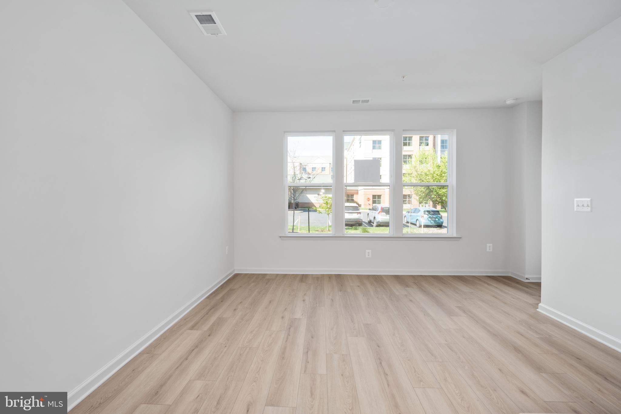 NEABSCO COMMONS - Residential