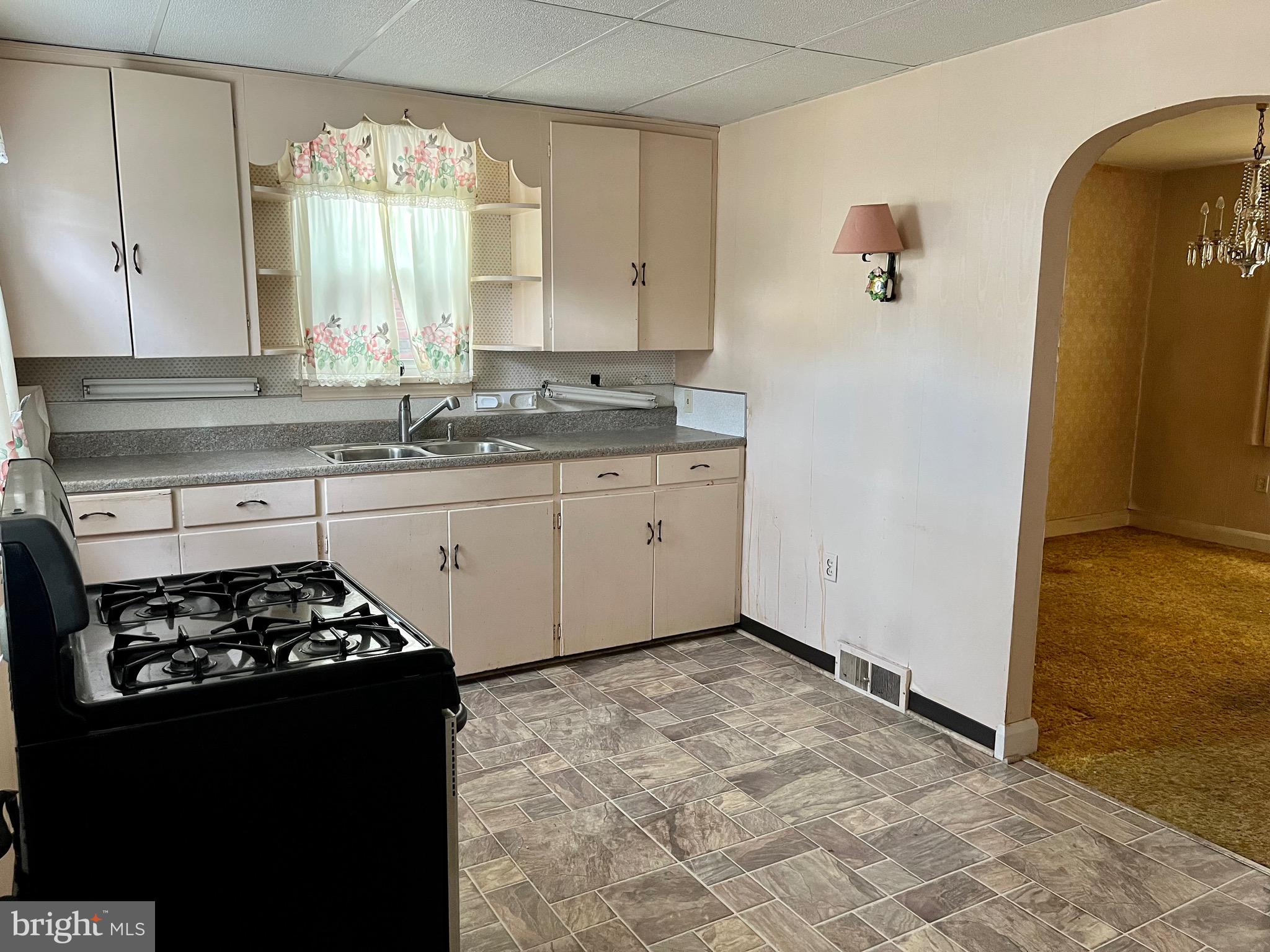 JOHNSON HEIGHTS - Residential