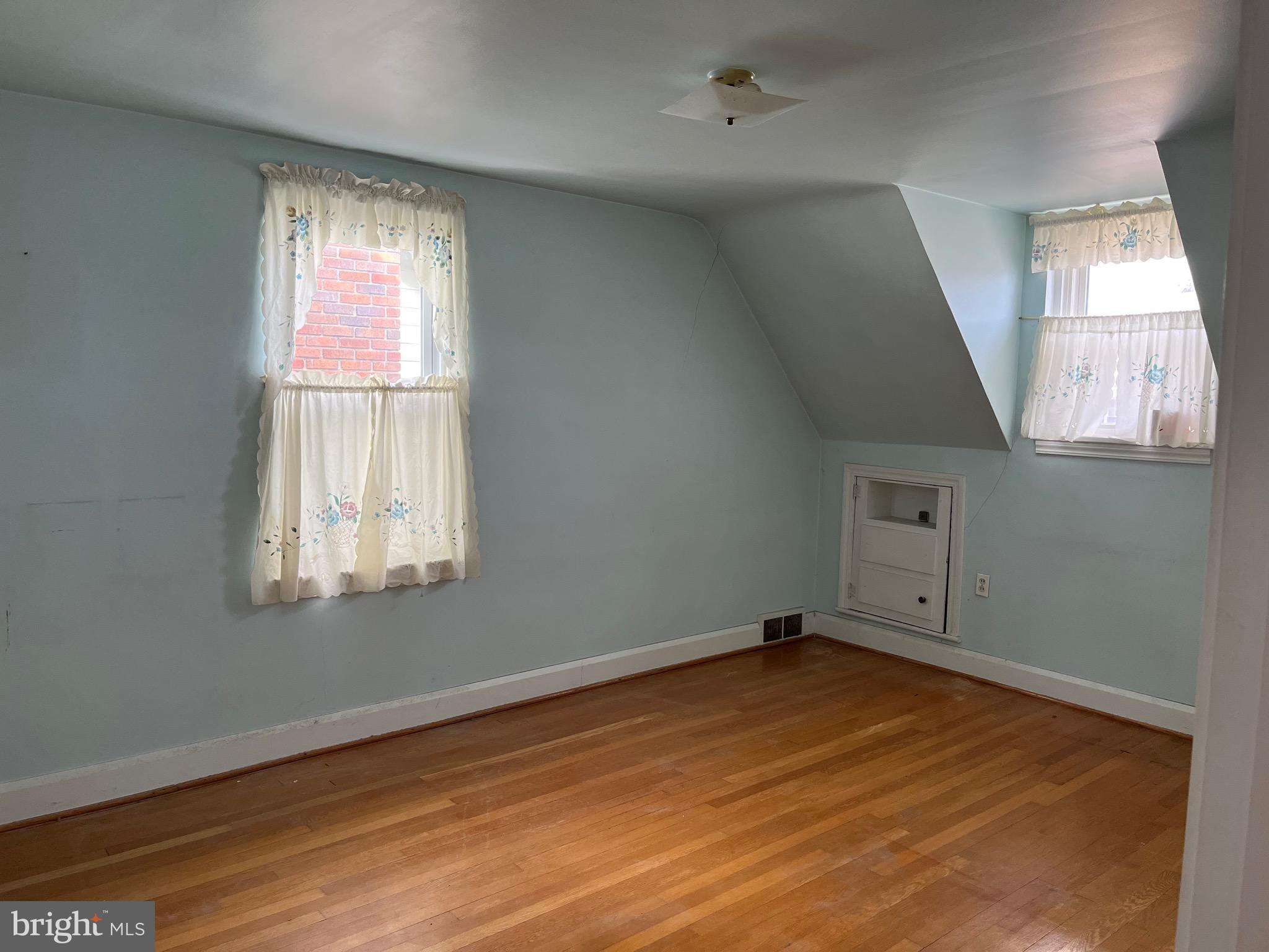 JOHNSON HEIGHTS - Residential