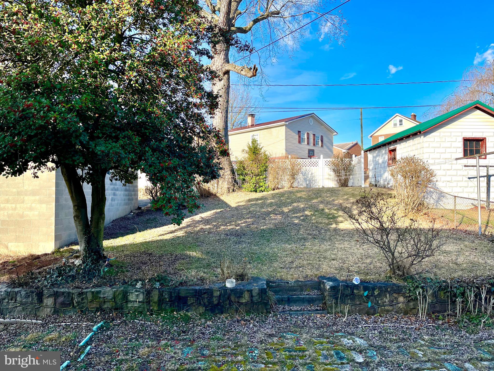 JOHNSON HEIGHTS - Residential