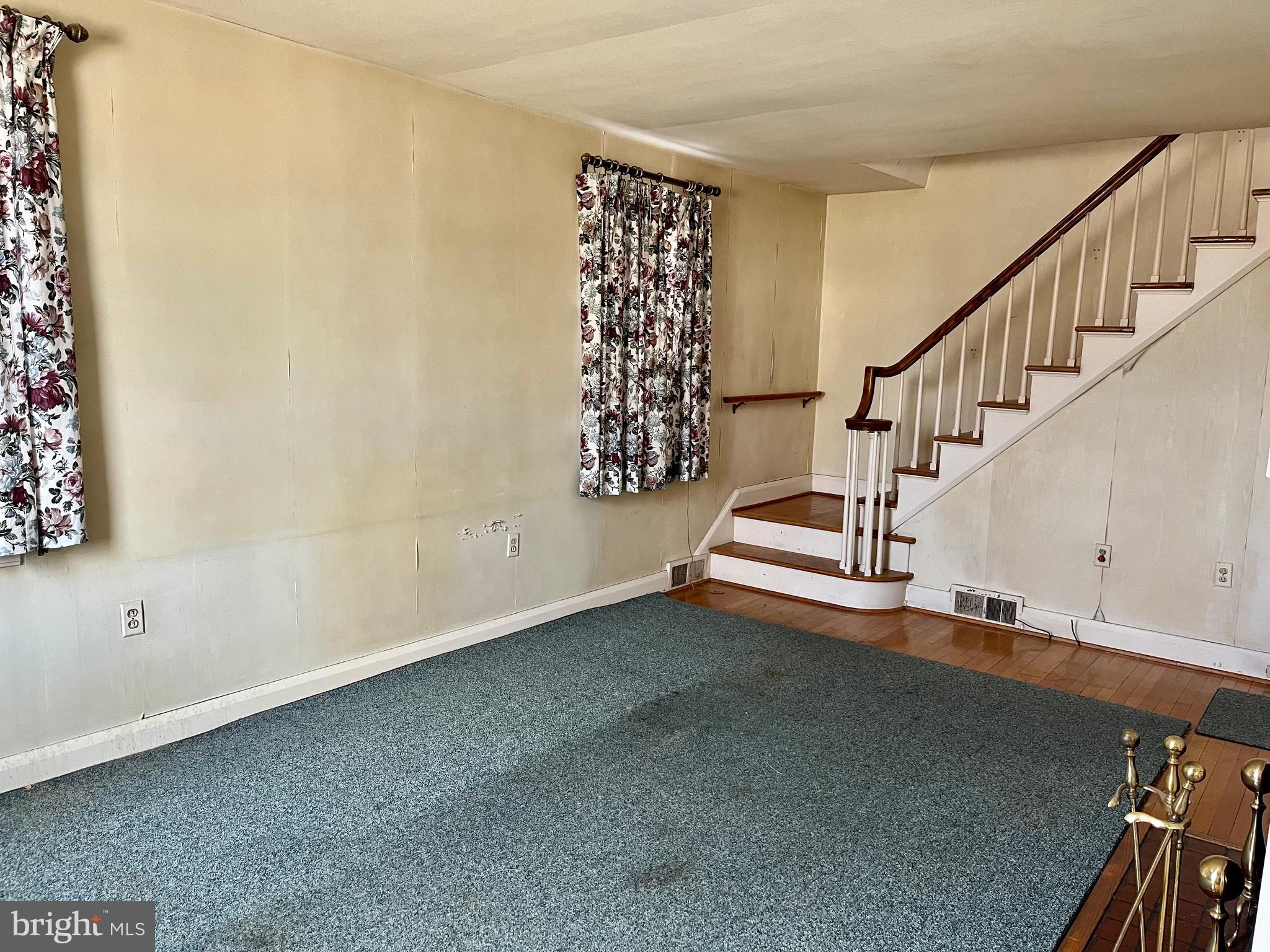 JOHNSON HEIGHTS - Residential