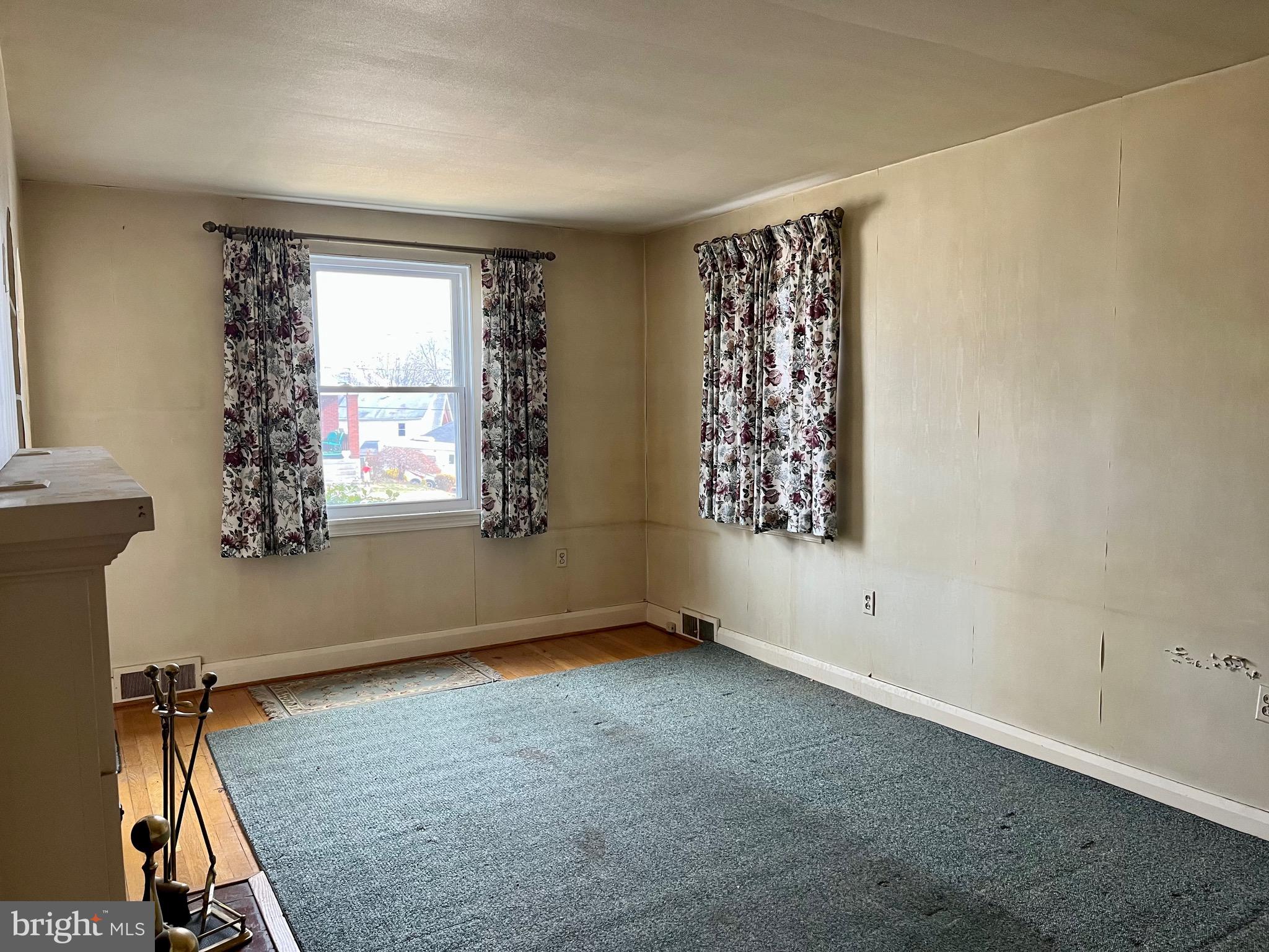 JOHNSON HEIGHTS - Residential