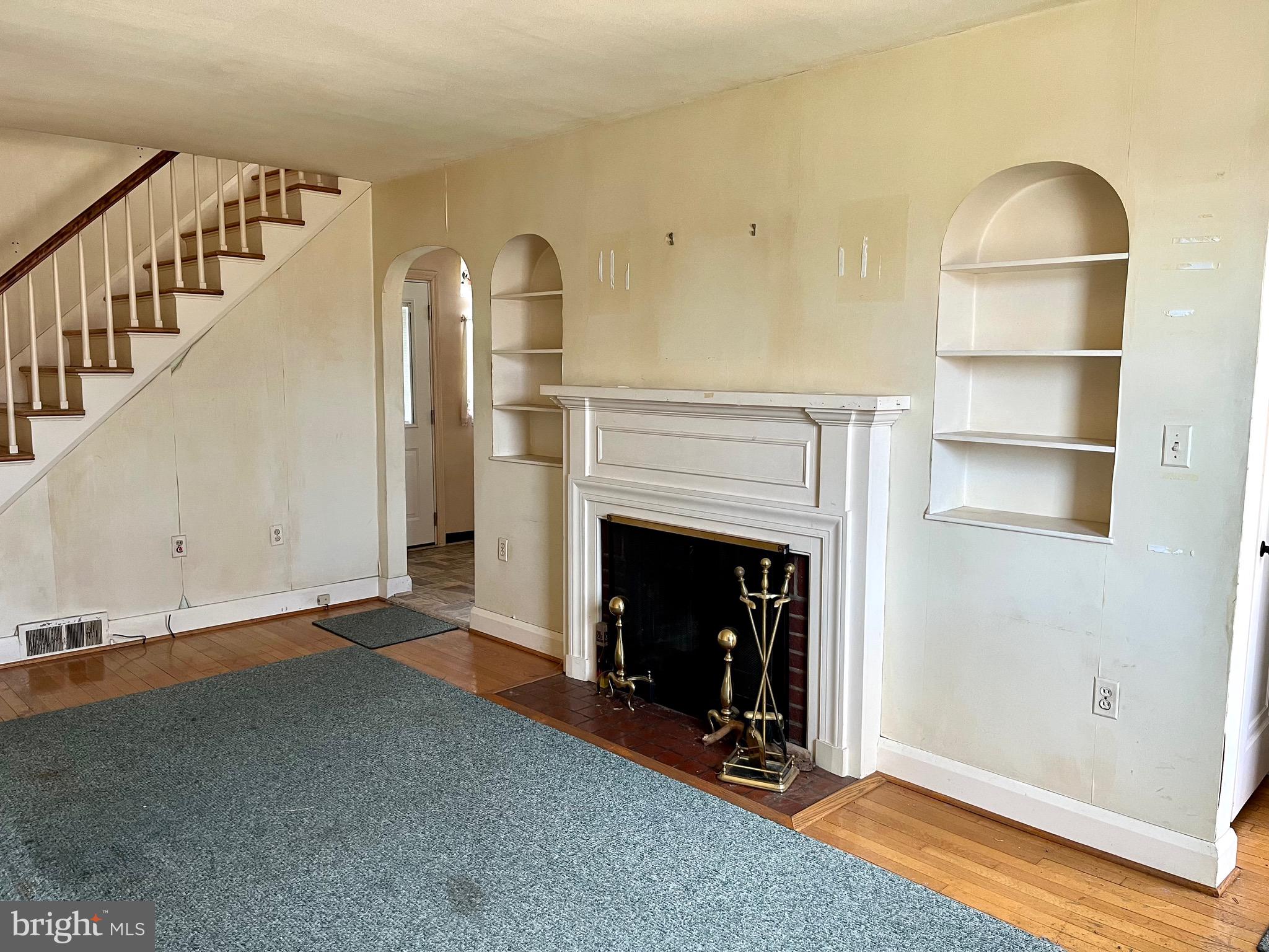 JOHNSON HEIGHTS - Residential