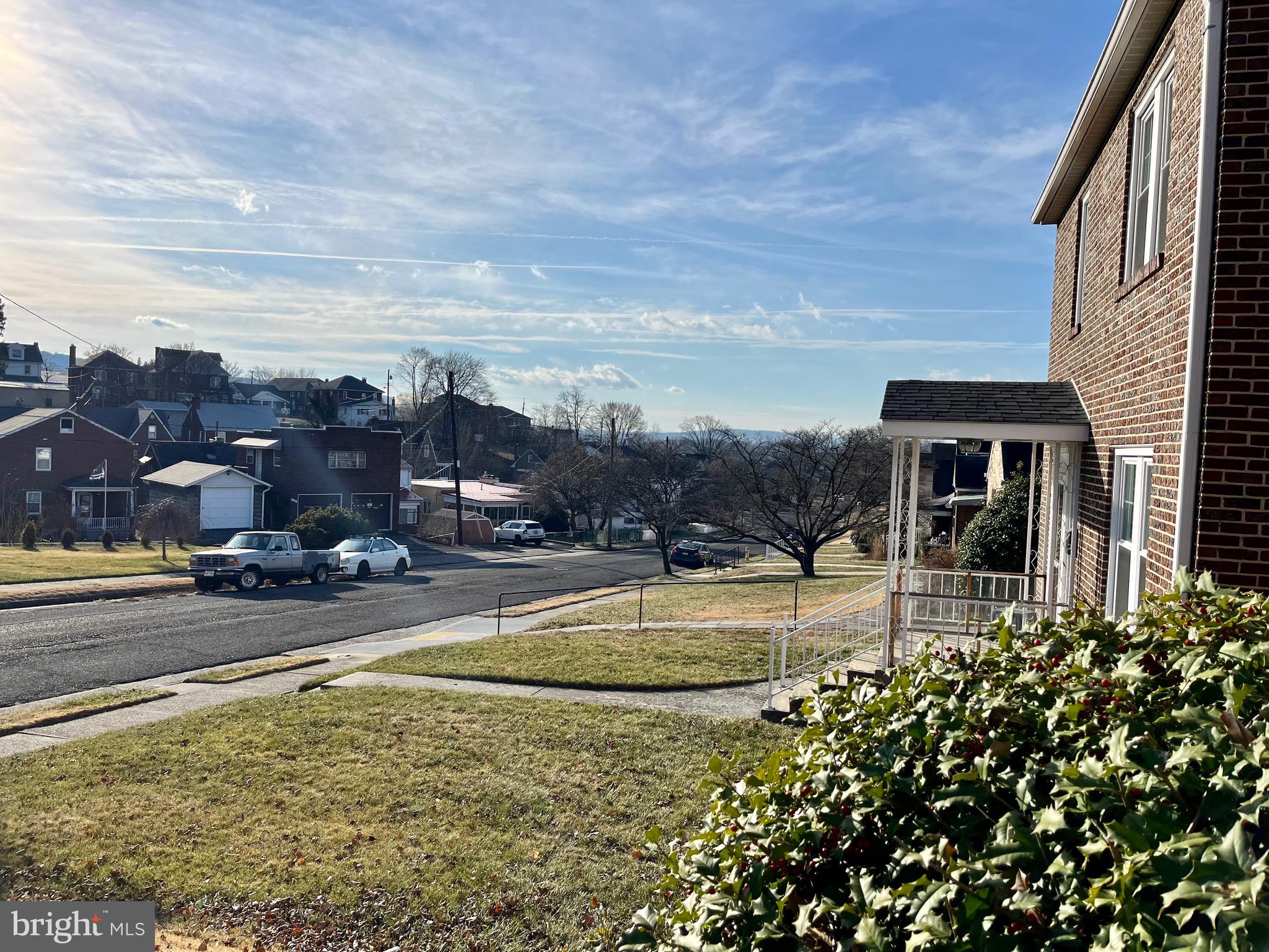 JOHNSON HEIGHTS - Residential