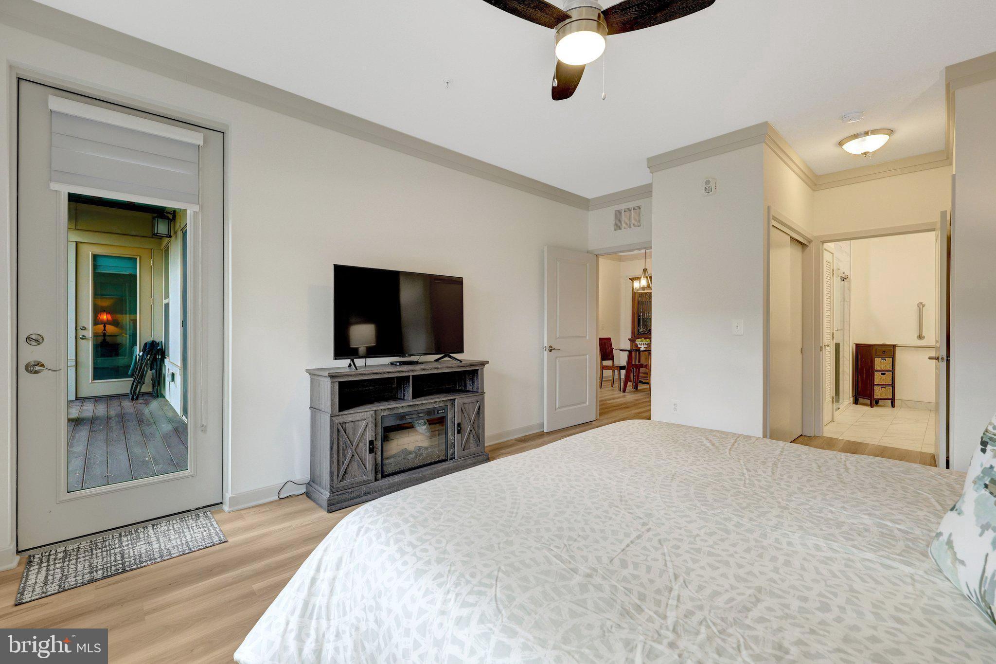 BOULEVARD VI TOWNS - Residential