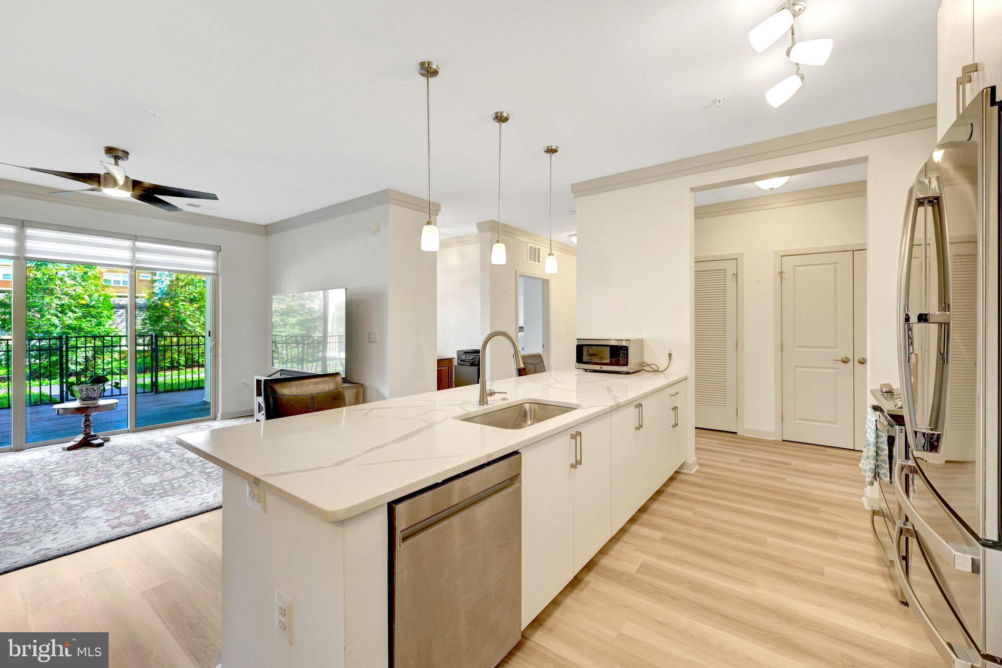 BOULEVARD VI TOWNS - Residential