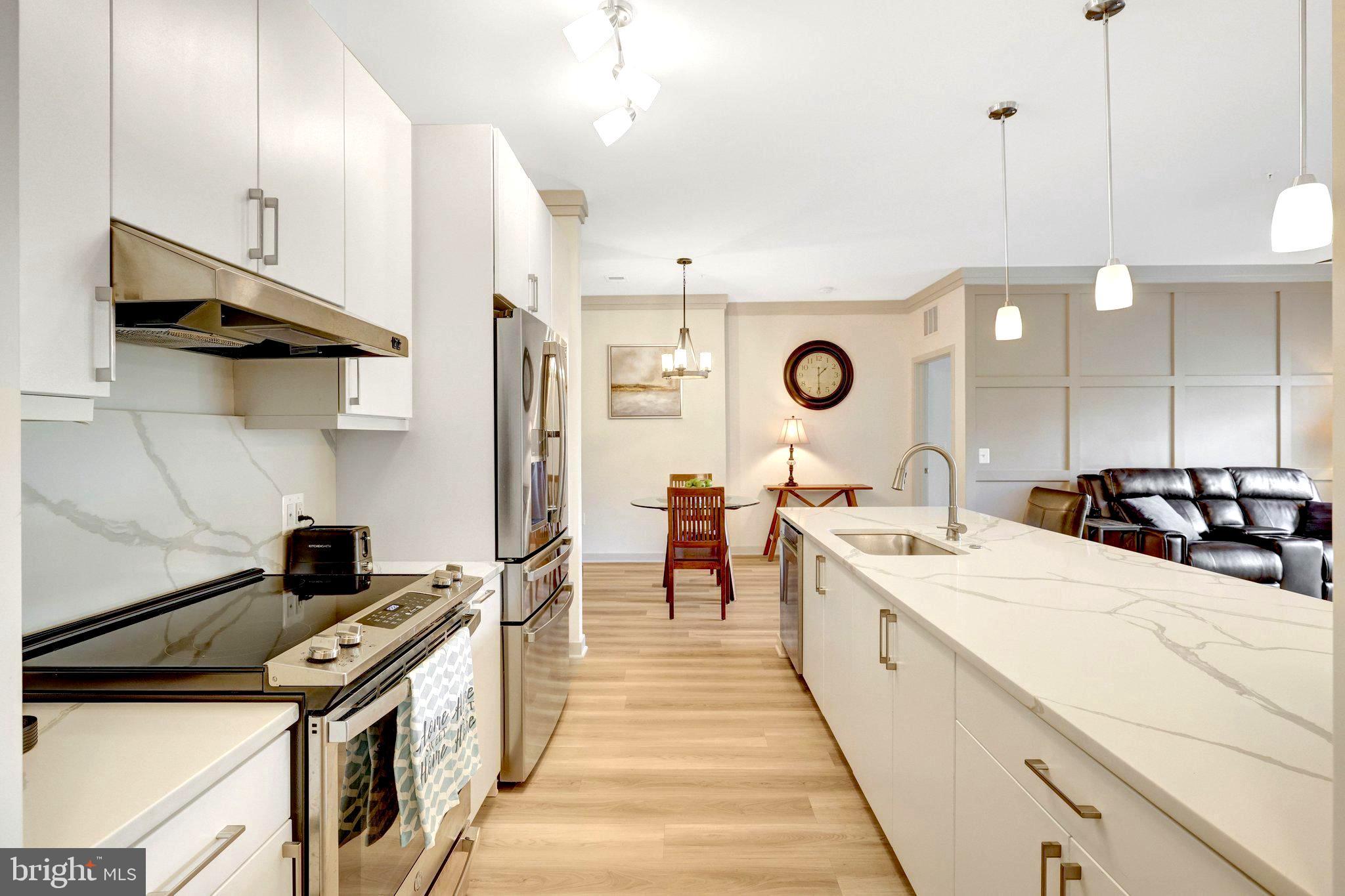 BOULEVARD VI TOWNS - Residential