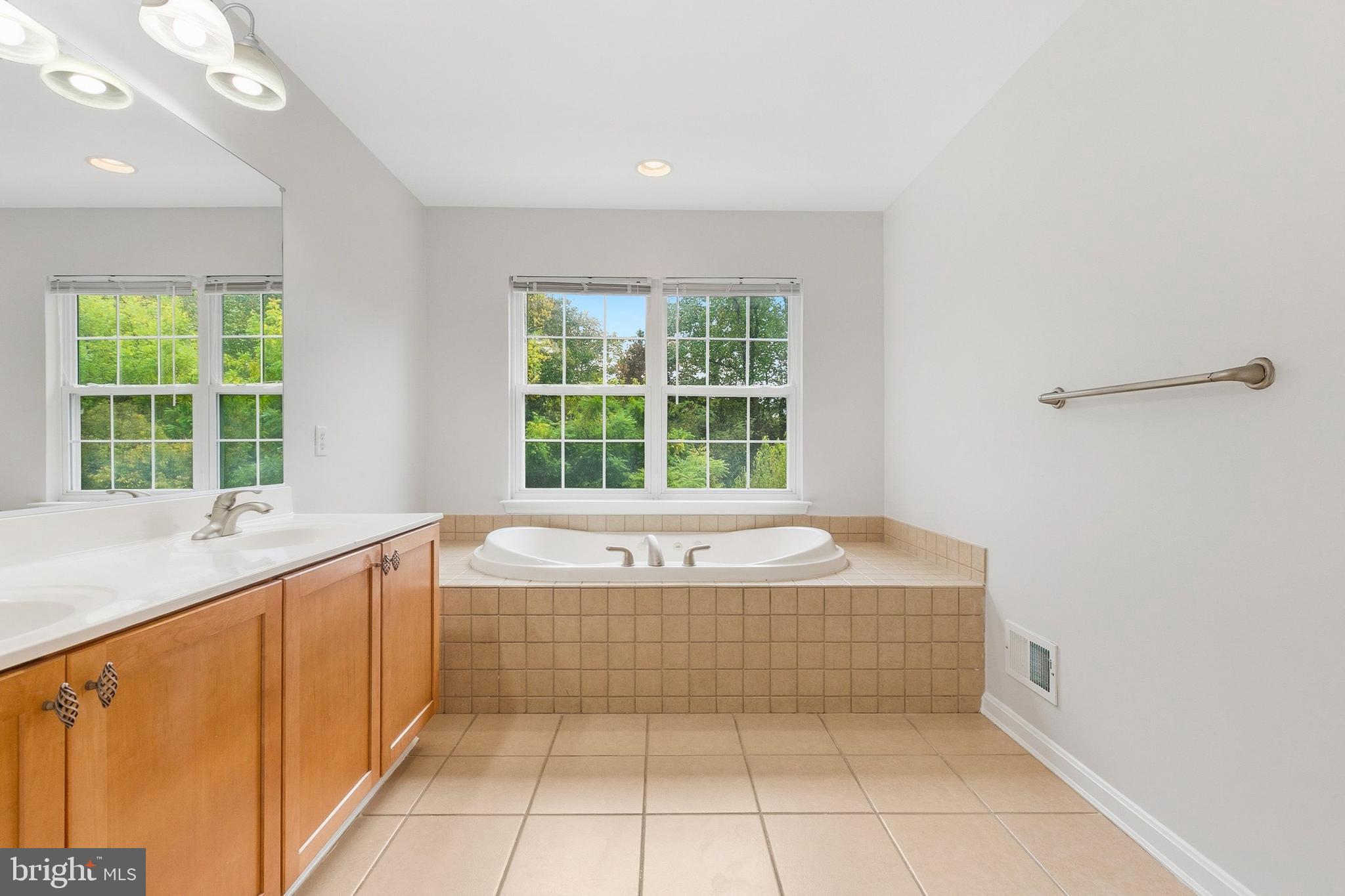 EMERSON - Residential