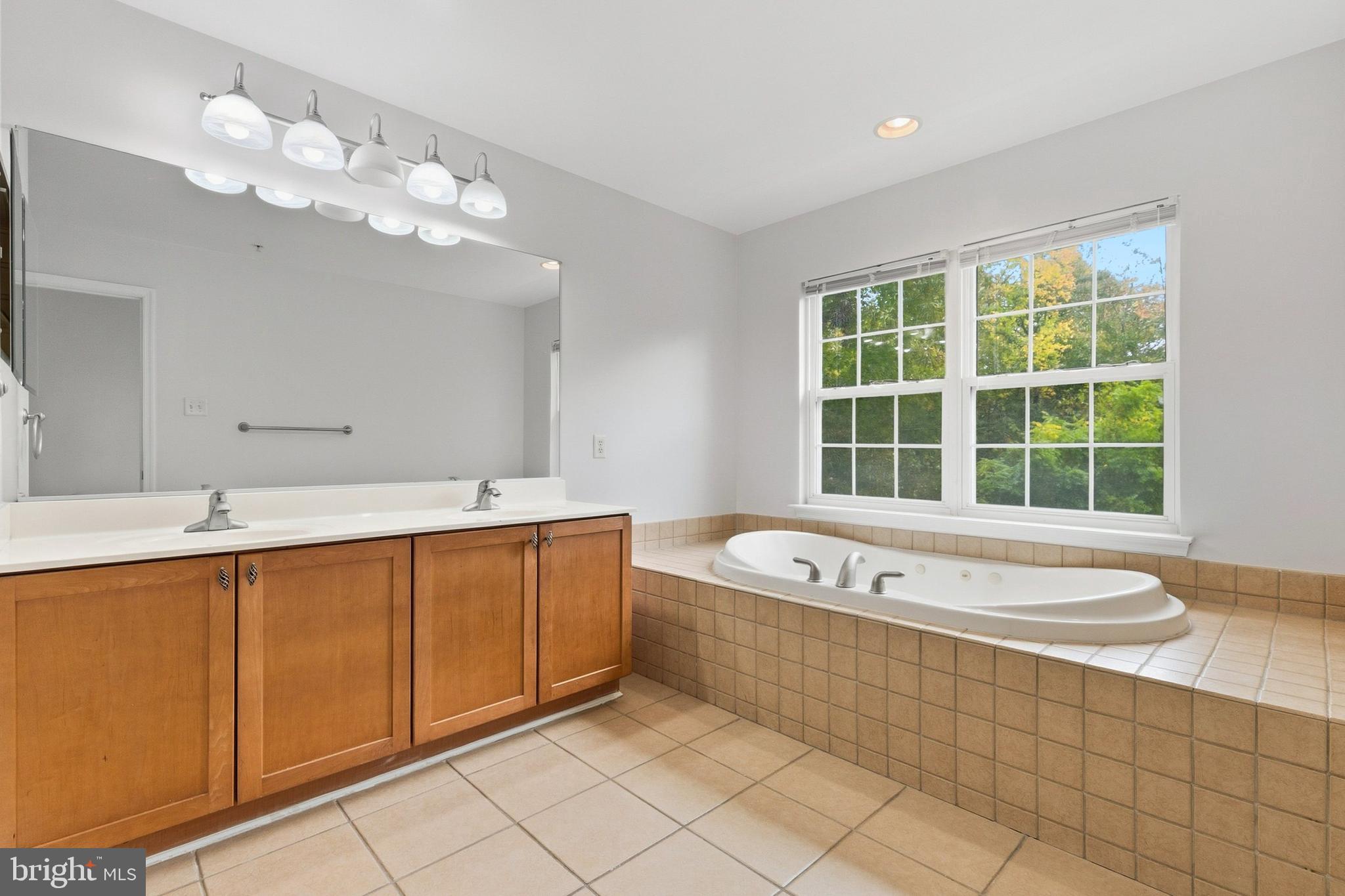 EMERSON - Residential