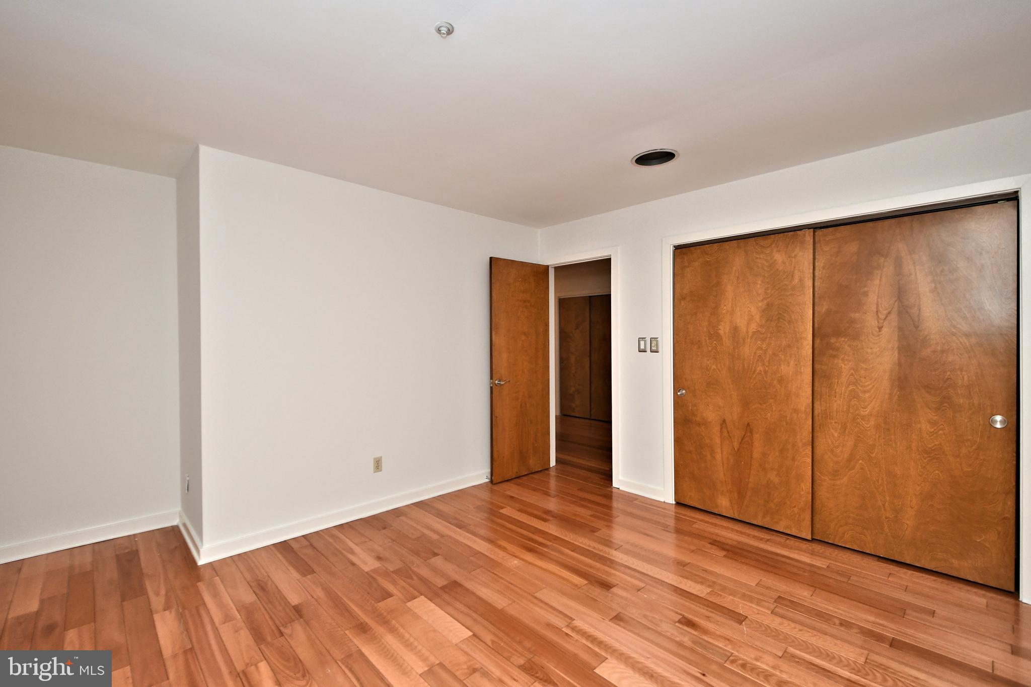 GULPH MILLS VIL - Residential