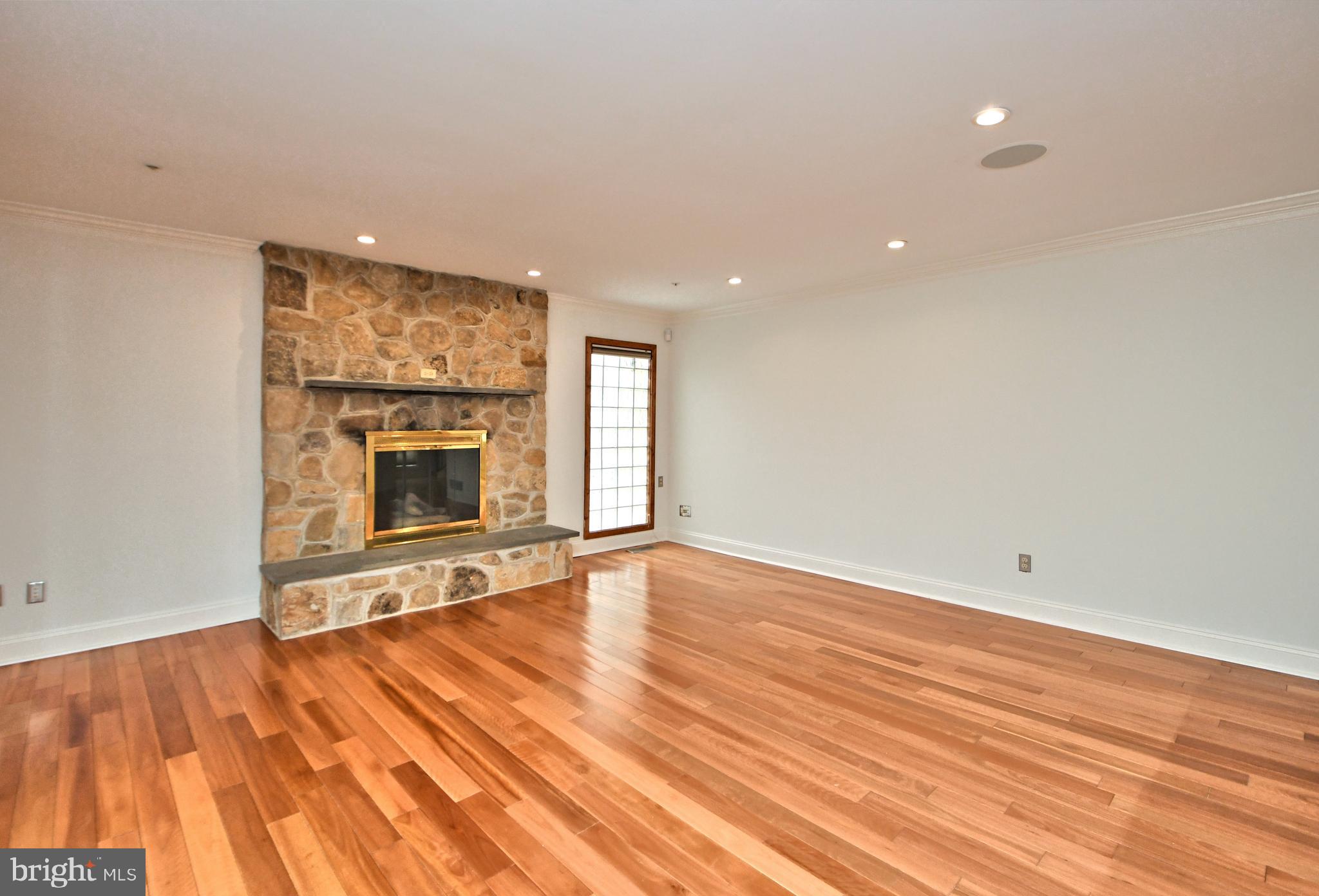 GULPH MILLS VIL - Residential