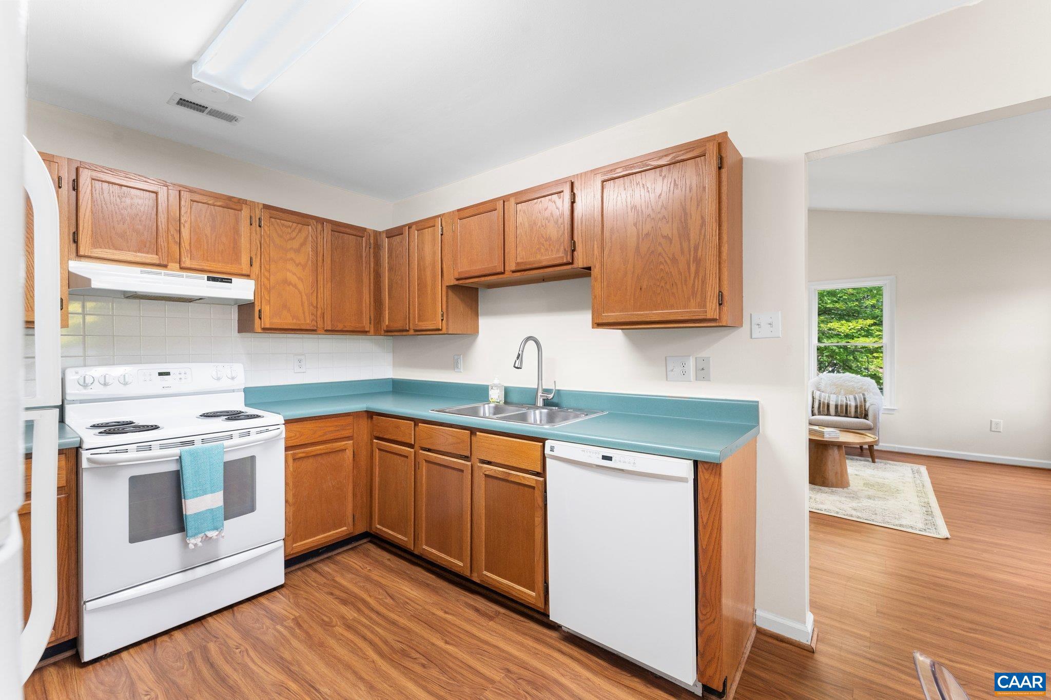 STONEHENGE - Residential