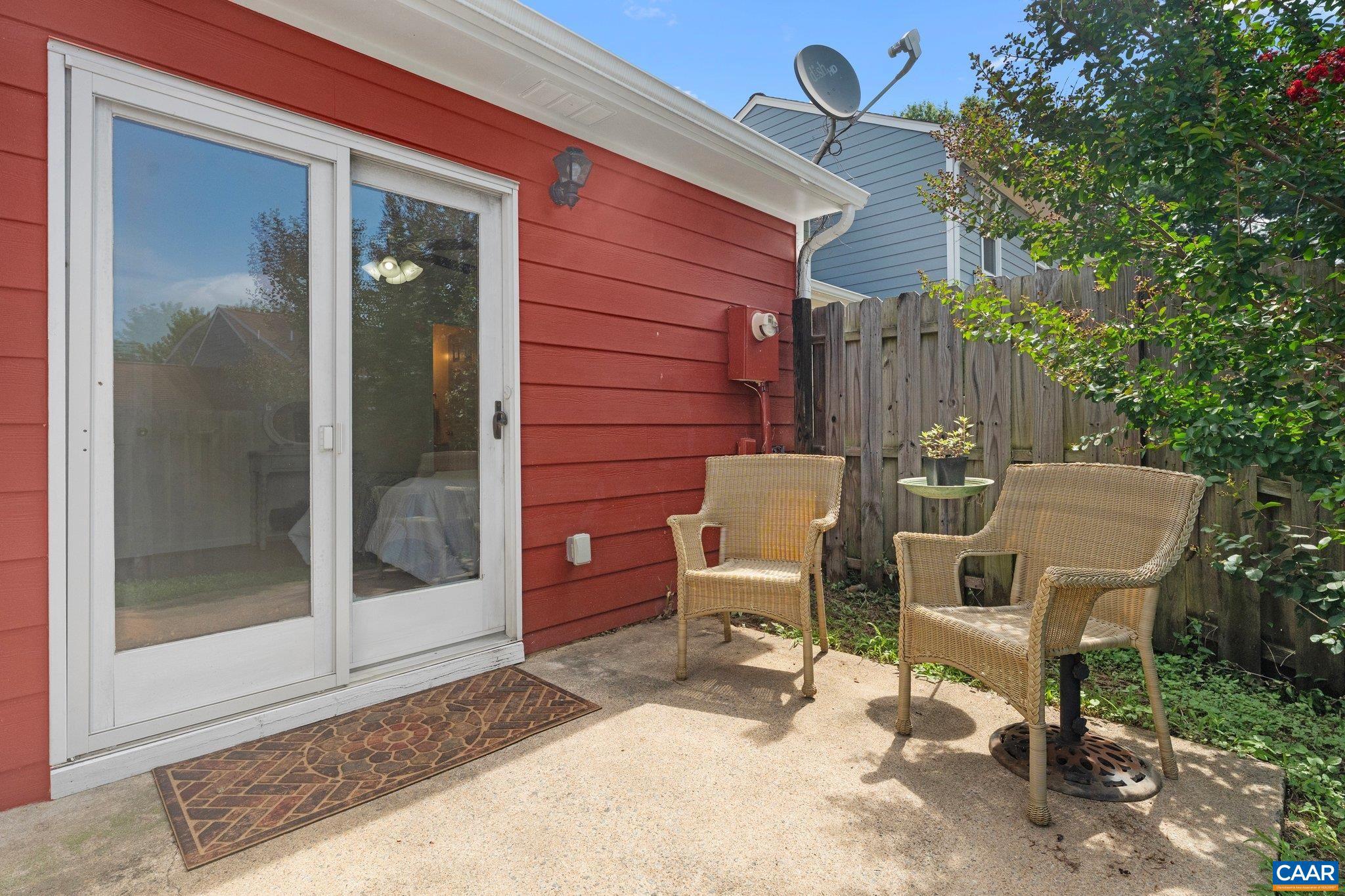 STONEHENGE - Residential