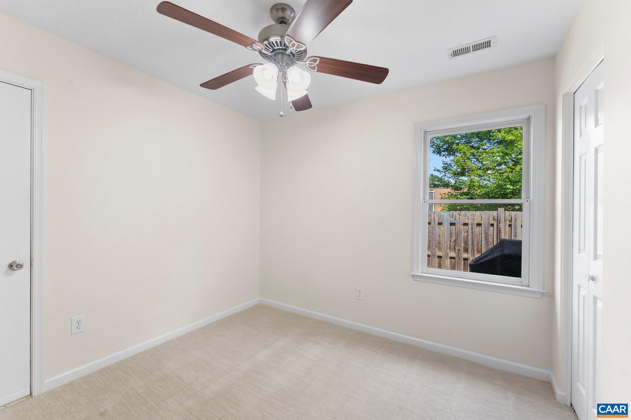 STONEHENGE - Residential