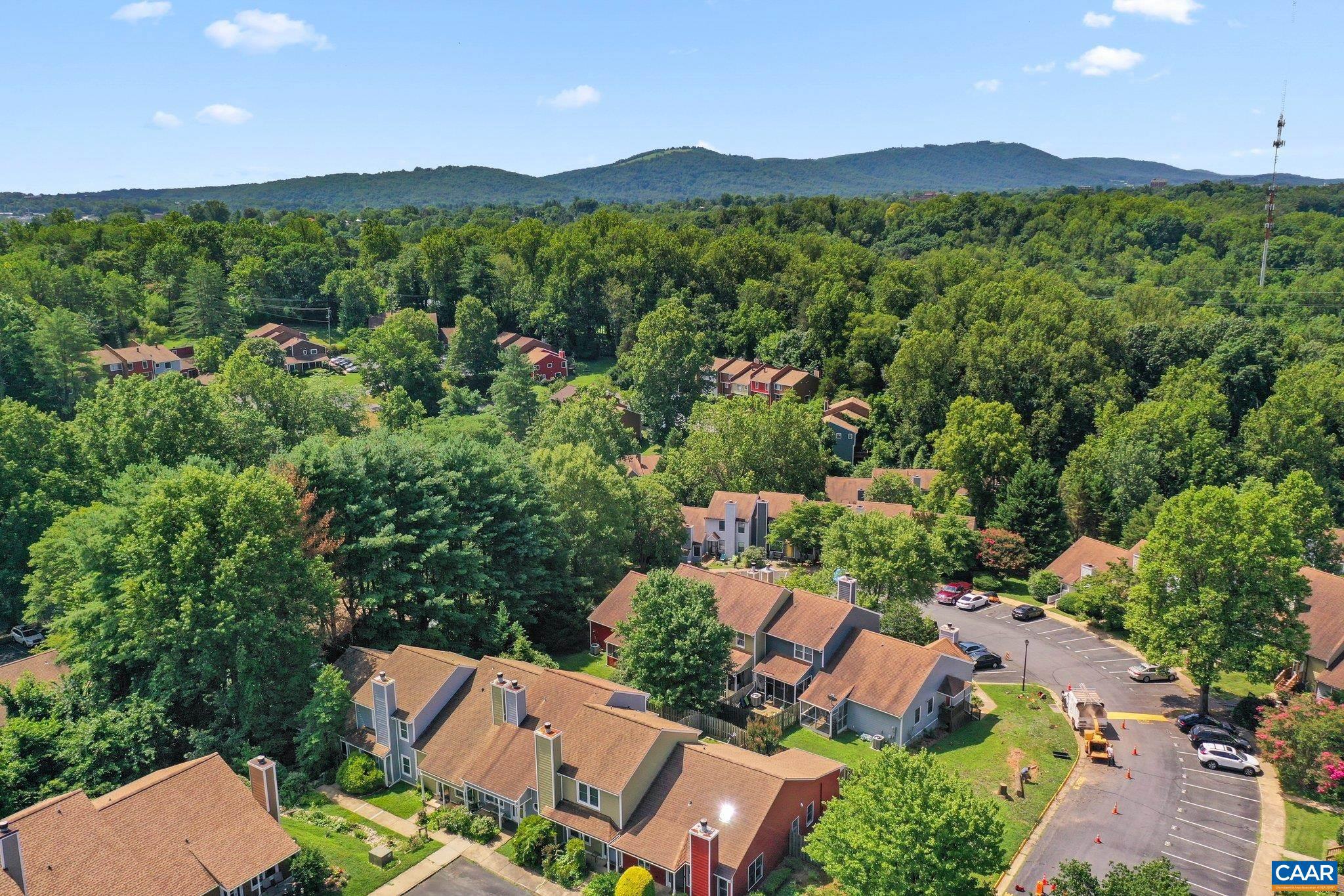STONEHENGE - Residential