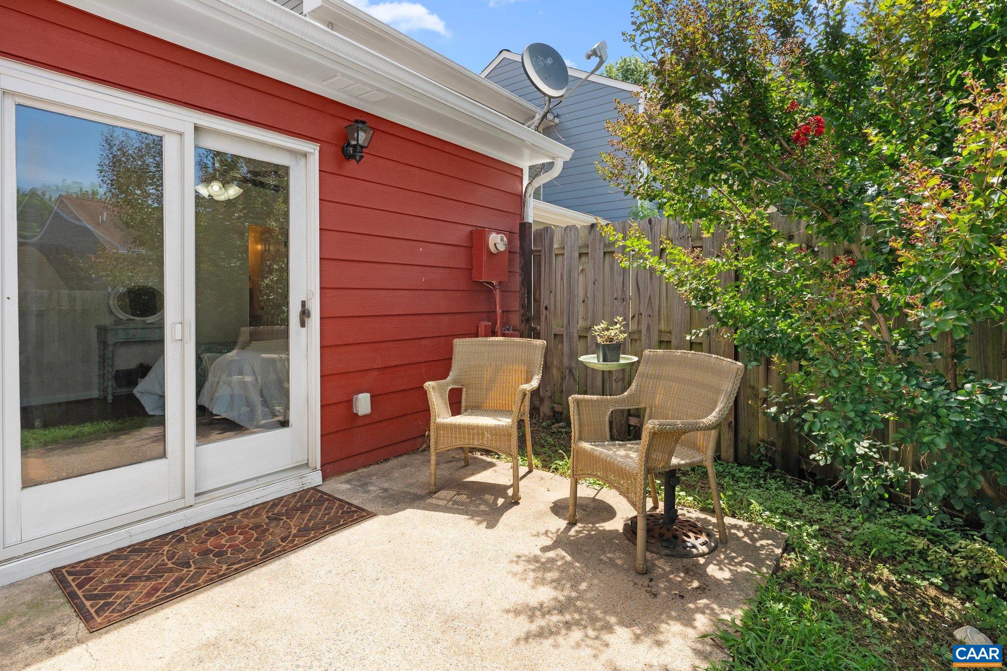 STONEHENGE - Residential